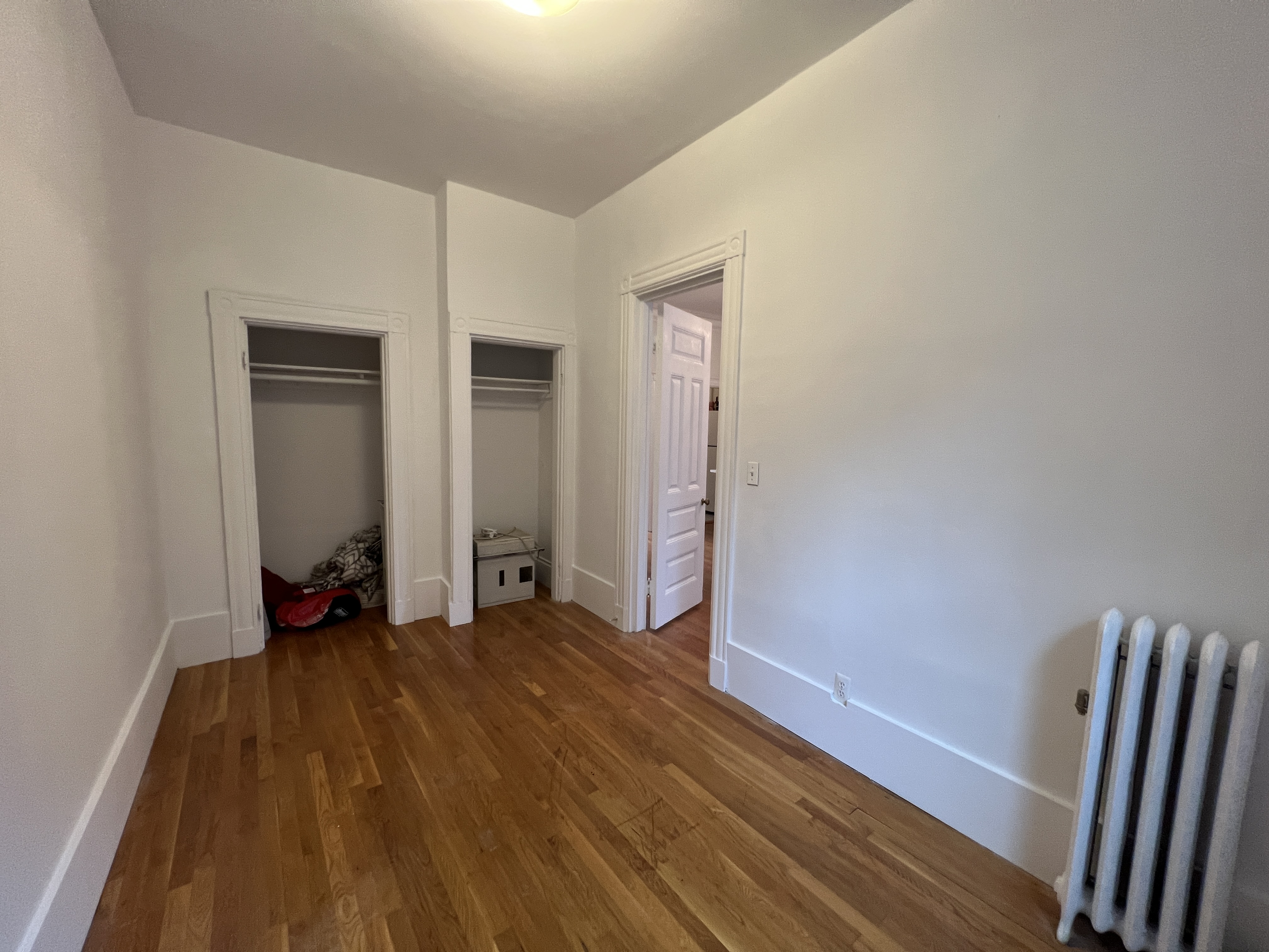 869 Beacon St, Fenway