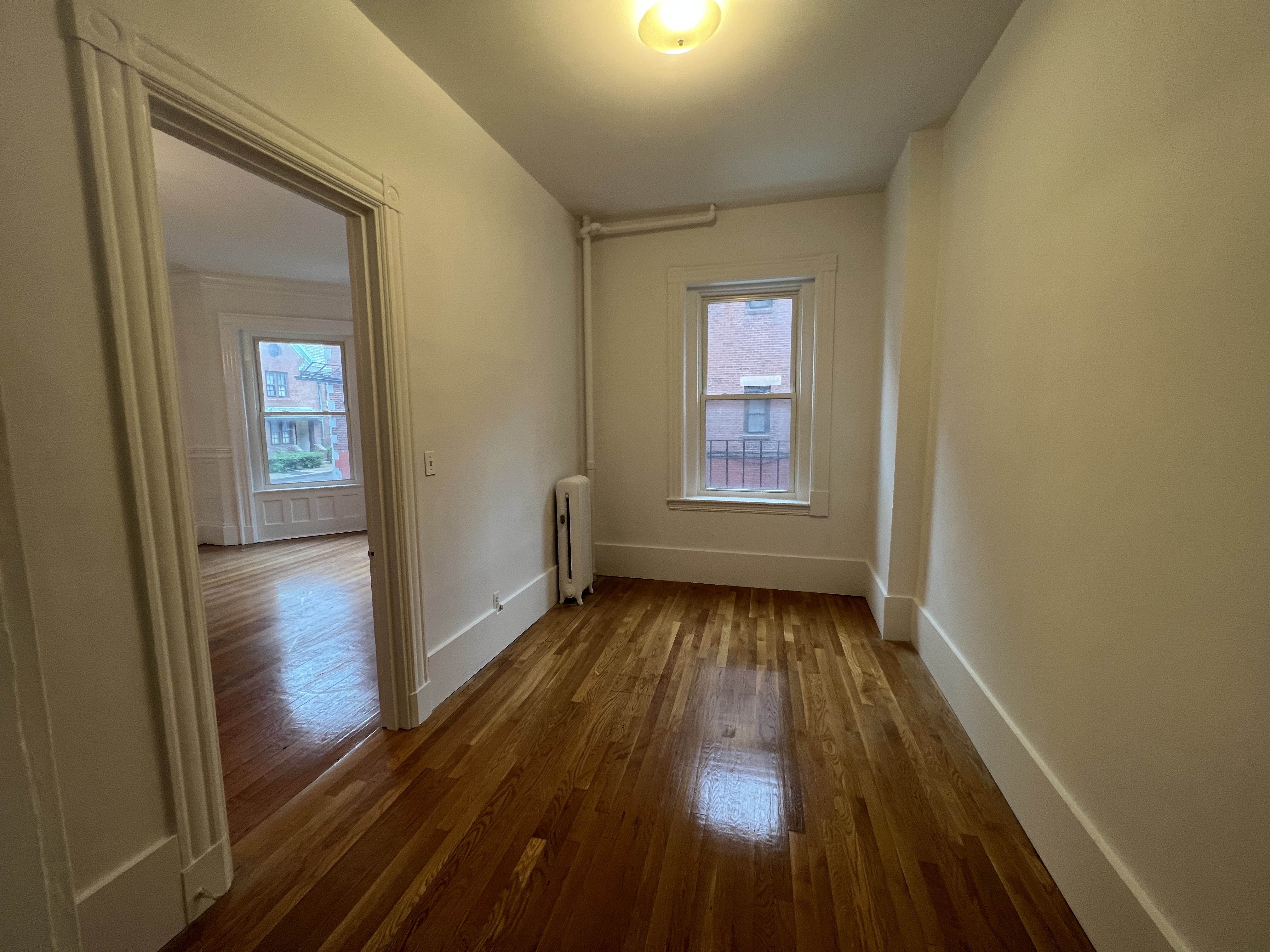 869 Beacon St, Fenway