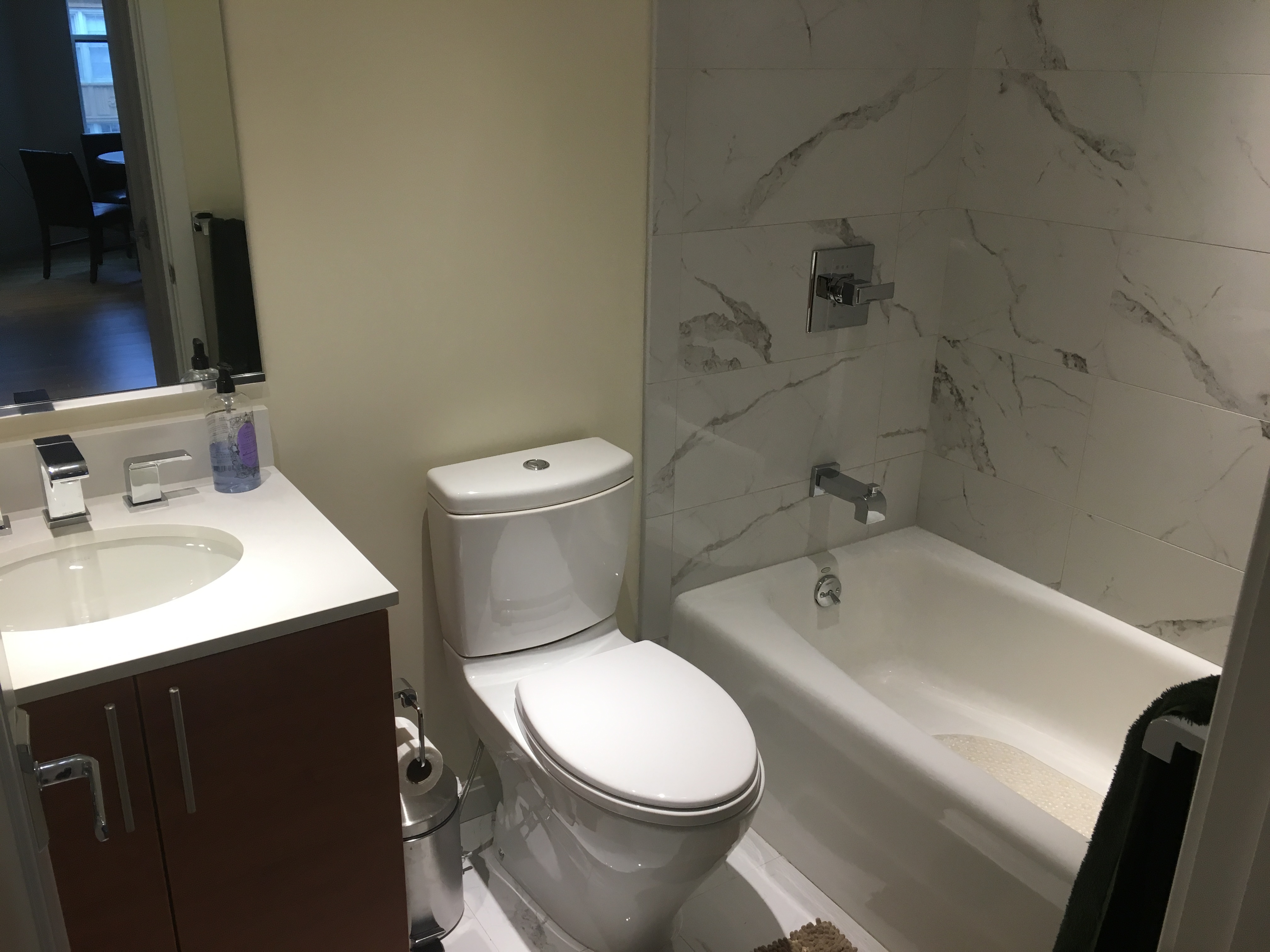 209 Newbury St, Back Bay