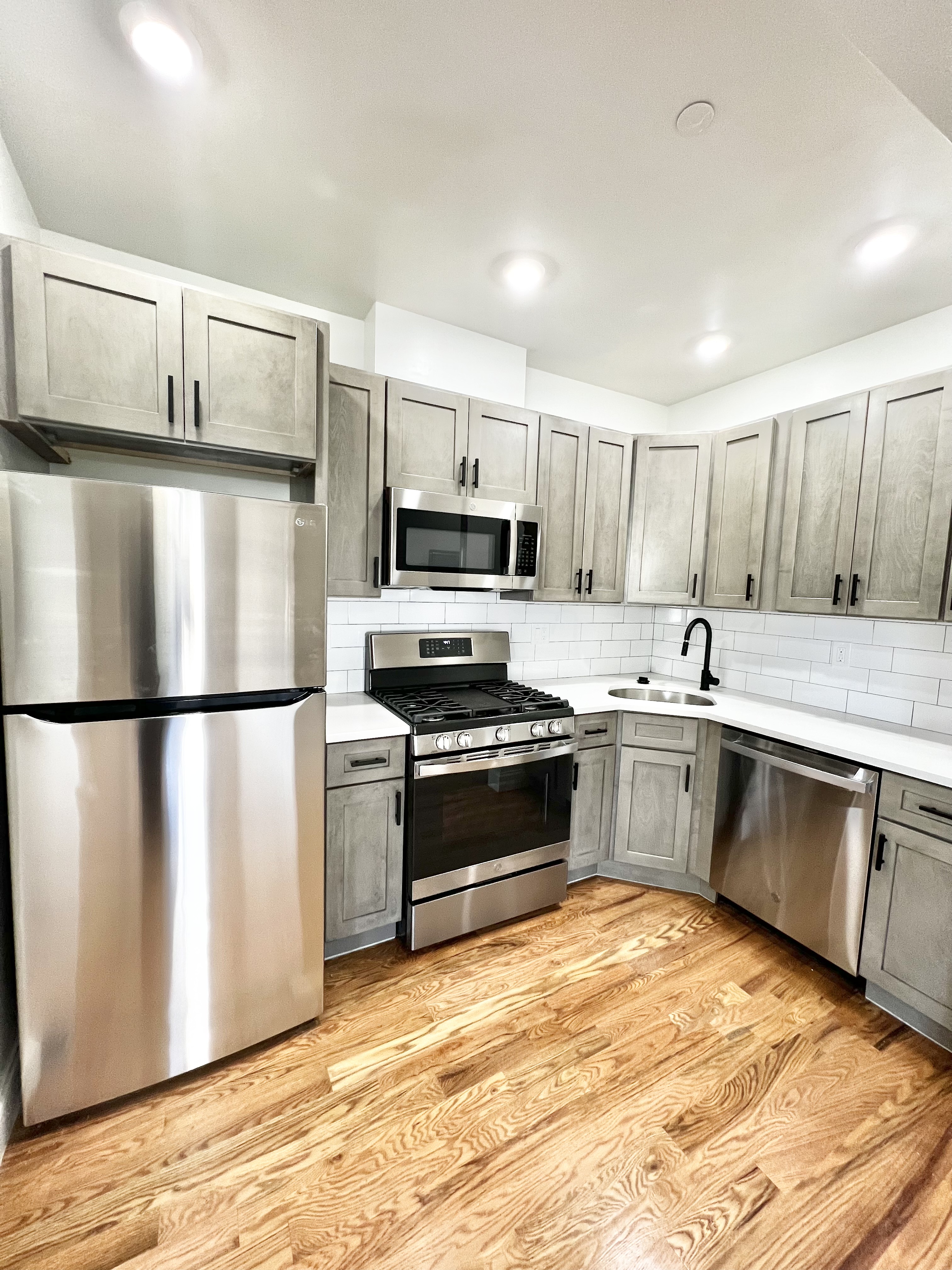 149 Crescent St, Waltham