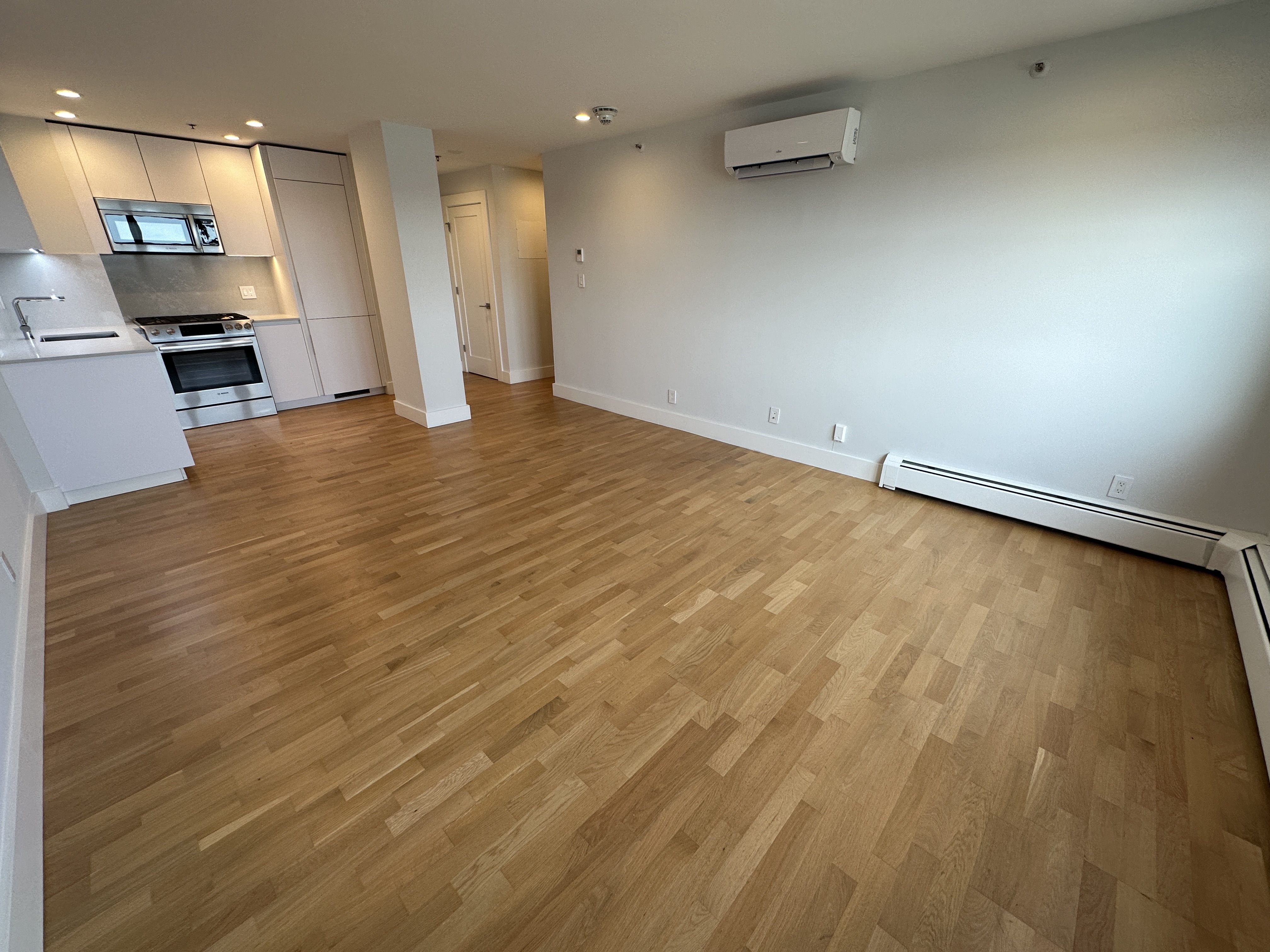 1410 Columbia Rd, South Boston