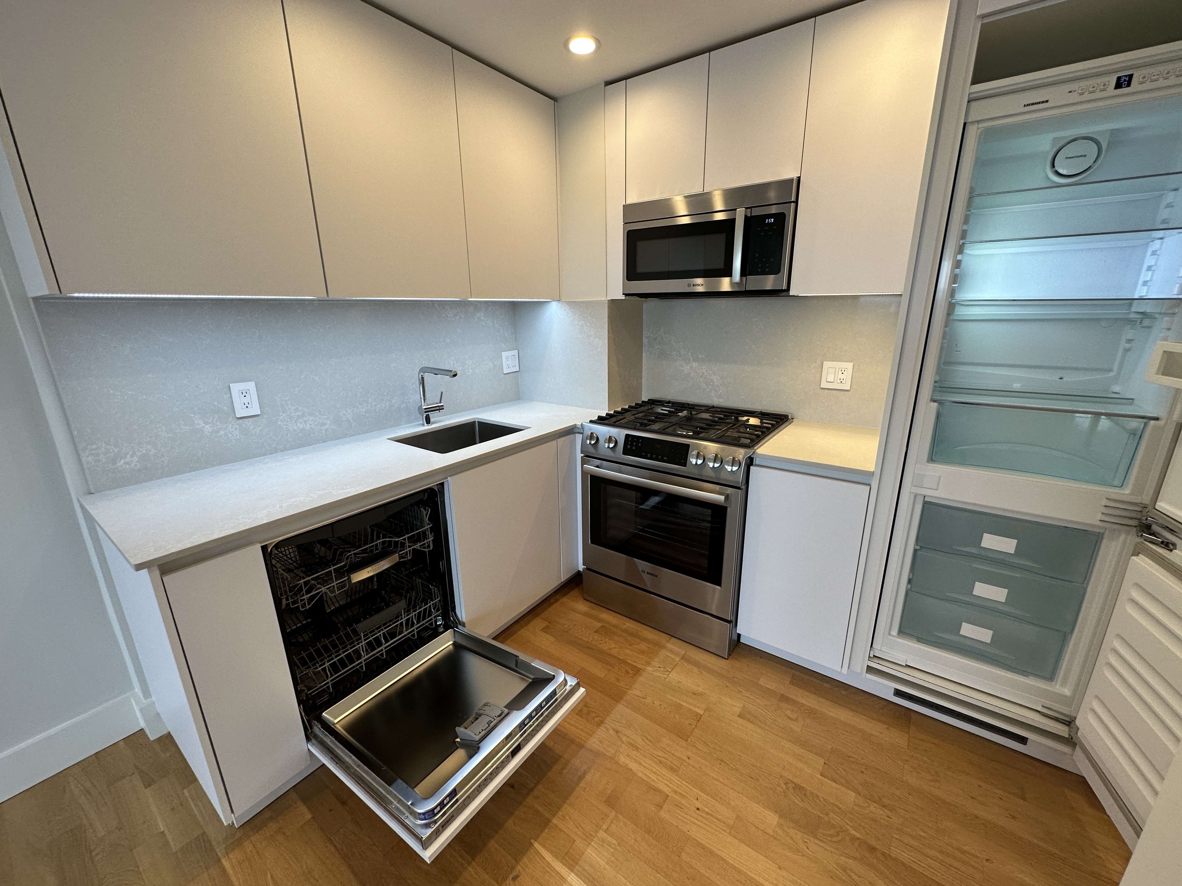 1410 Columbia Rd, South Boston