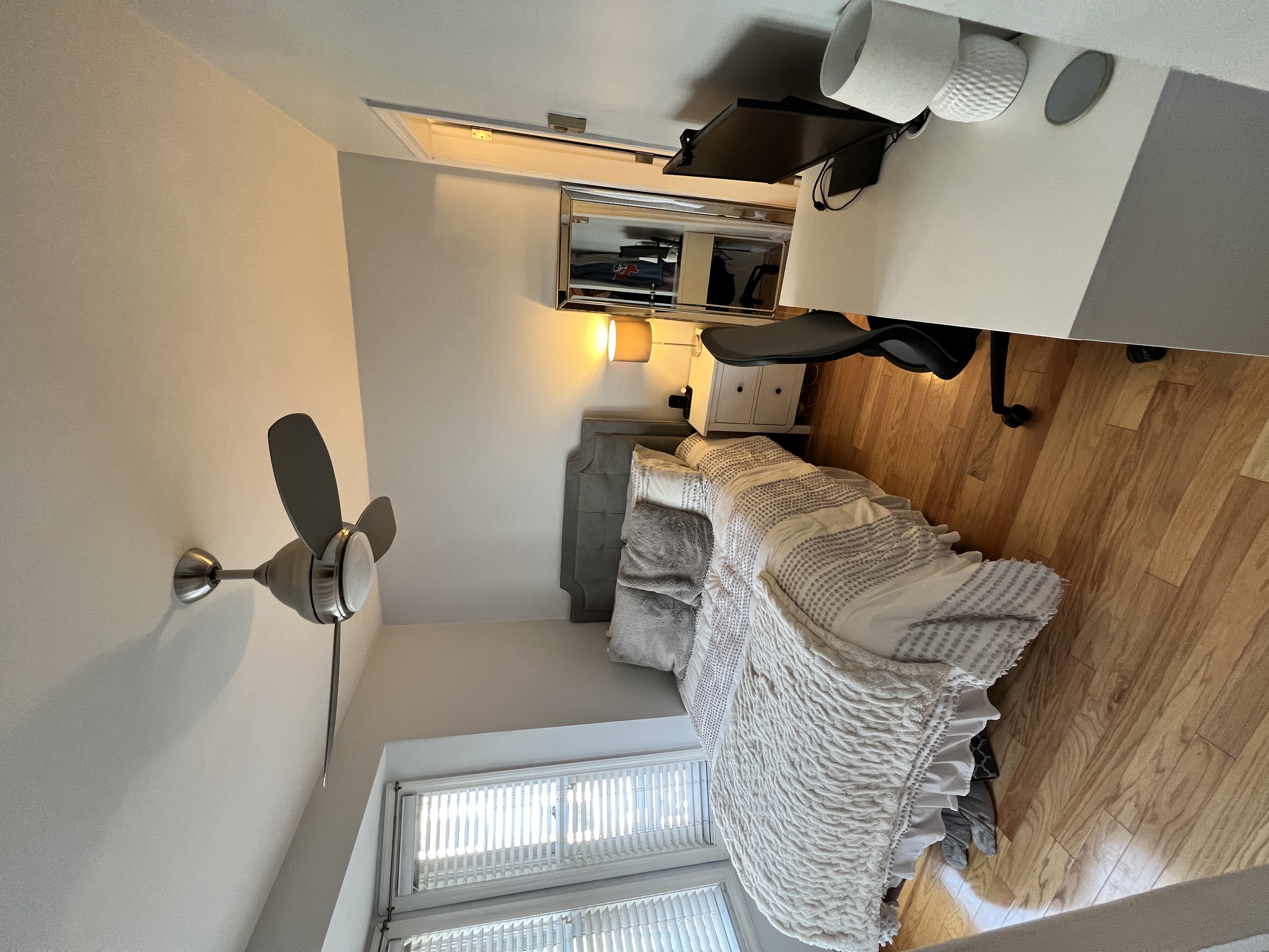 5 Winthrop St, Charlestown