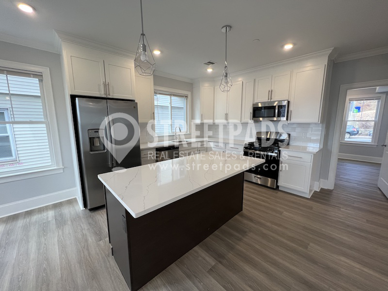 100 Brooks St, Brighton