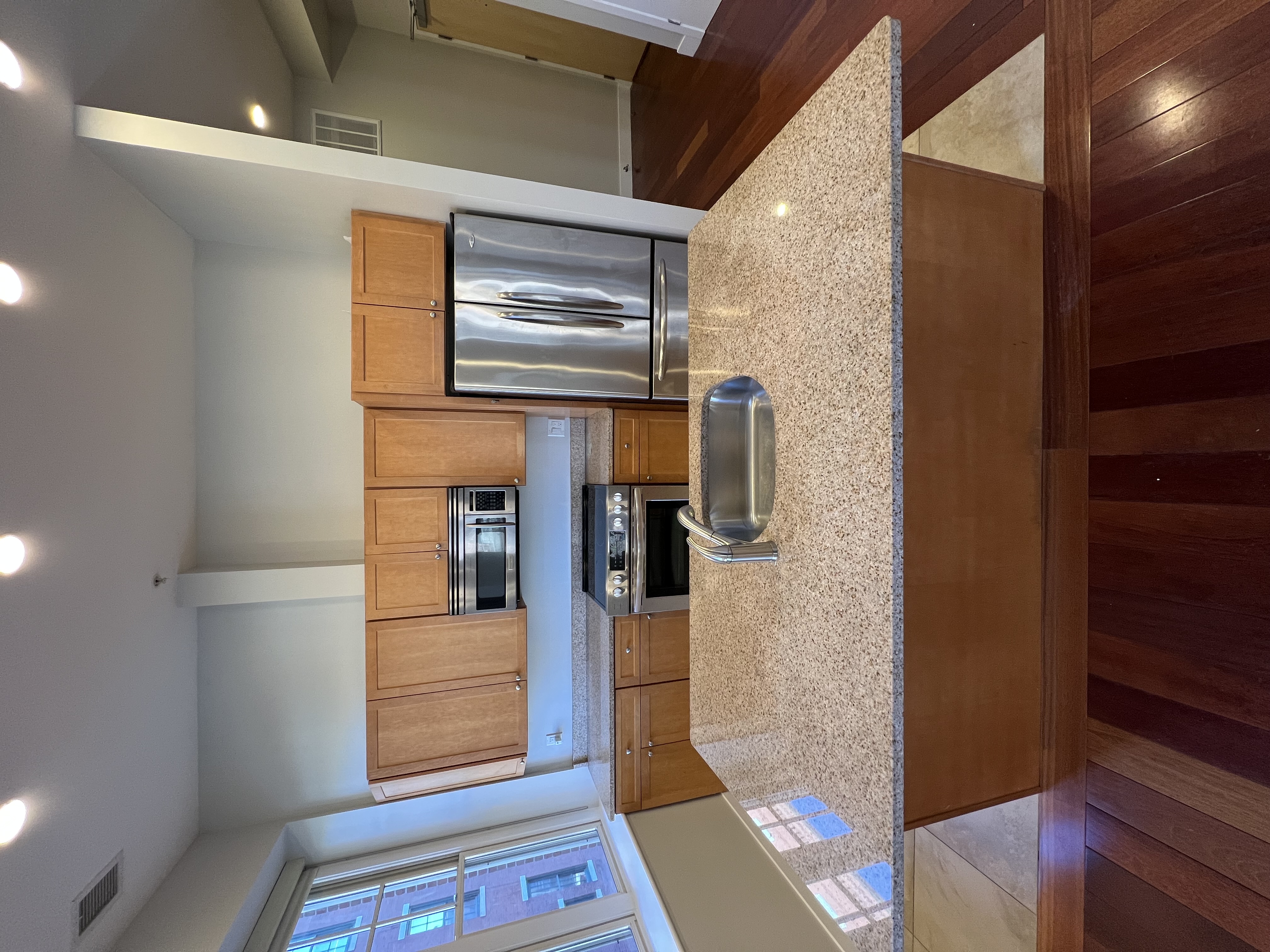 520 520 Harrison Ave, South End