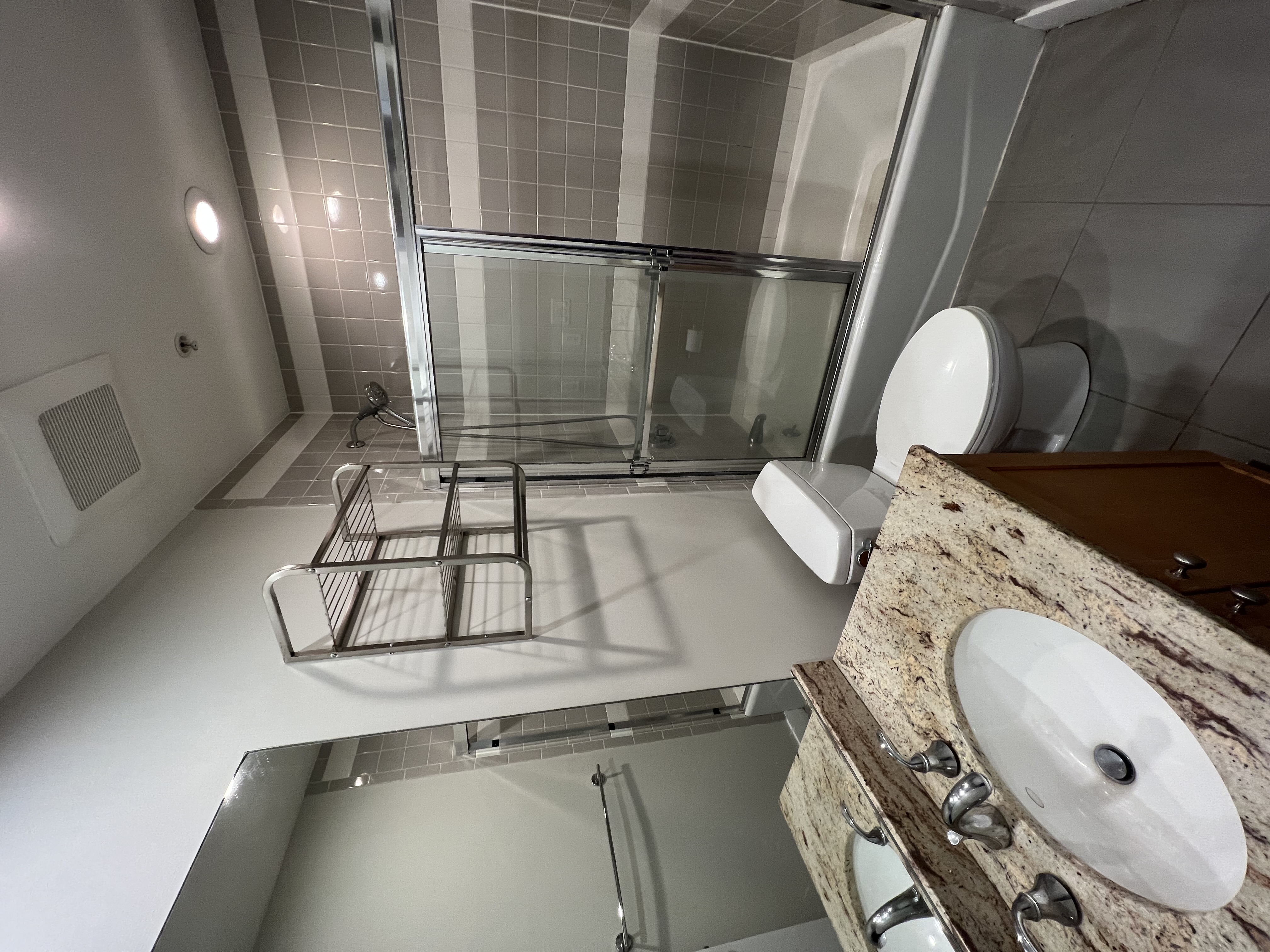 520 520 Harrison Ave, South End