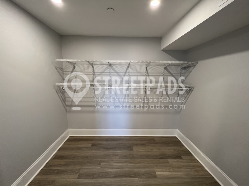 100 Brooks St, Brighton