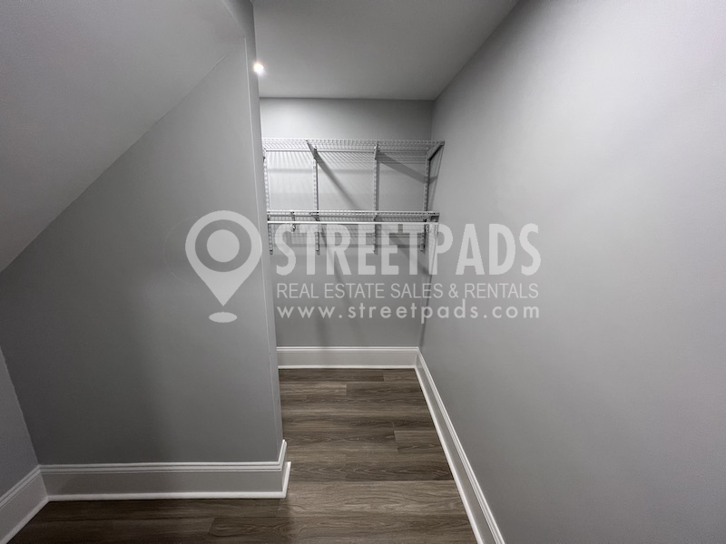 100 Brooks St, Brighton