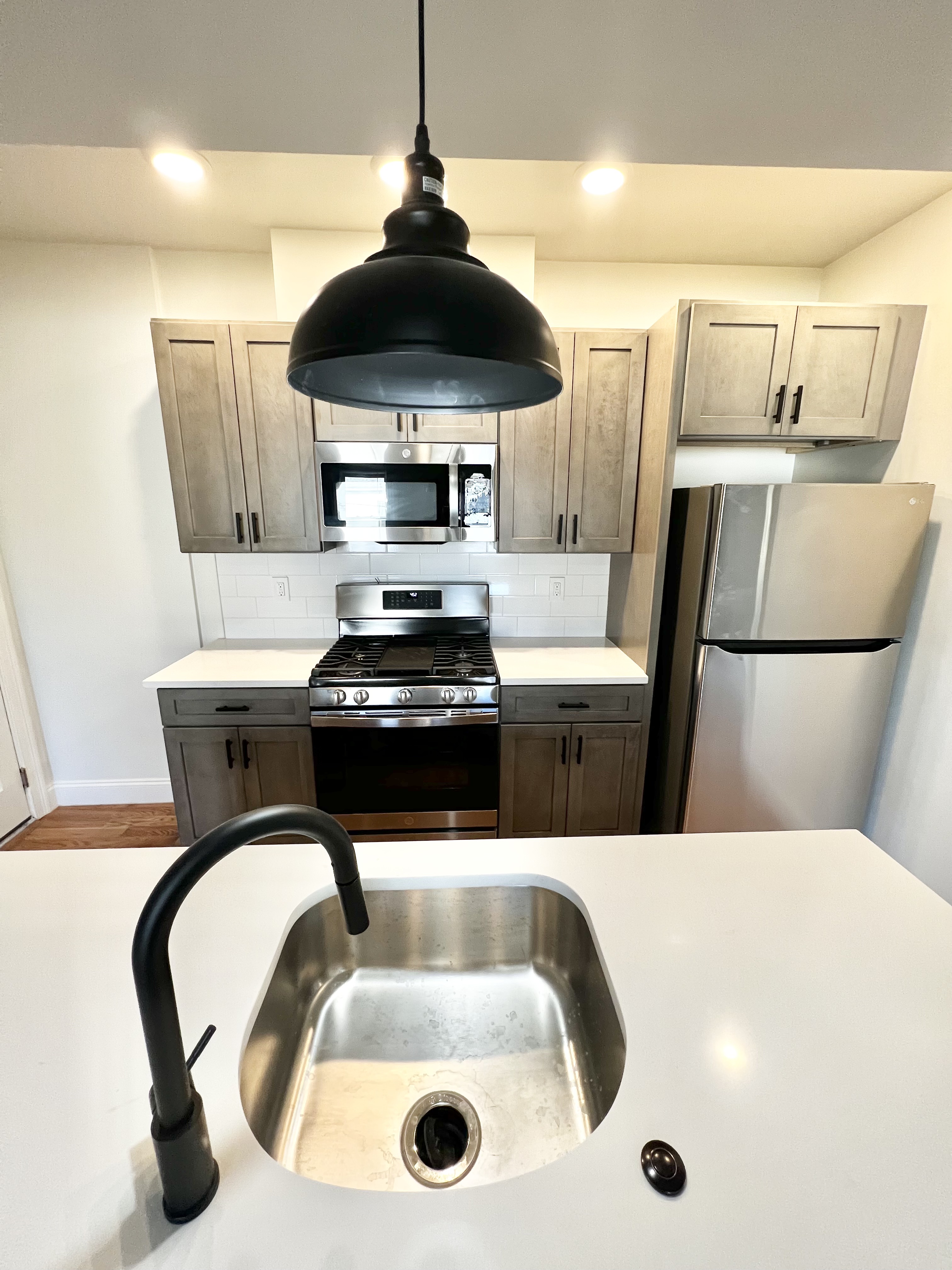 149 Crescent St, Lakeview