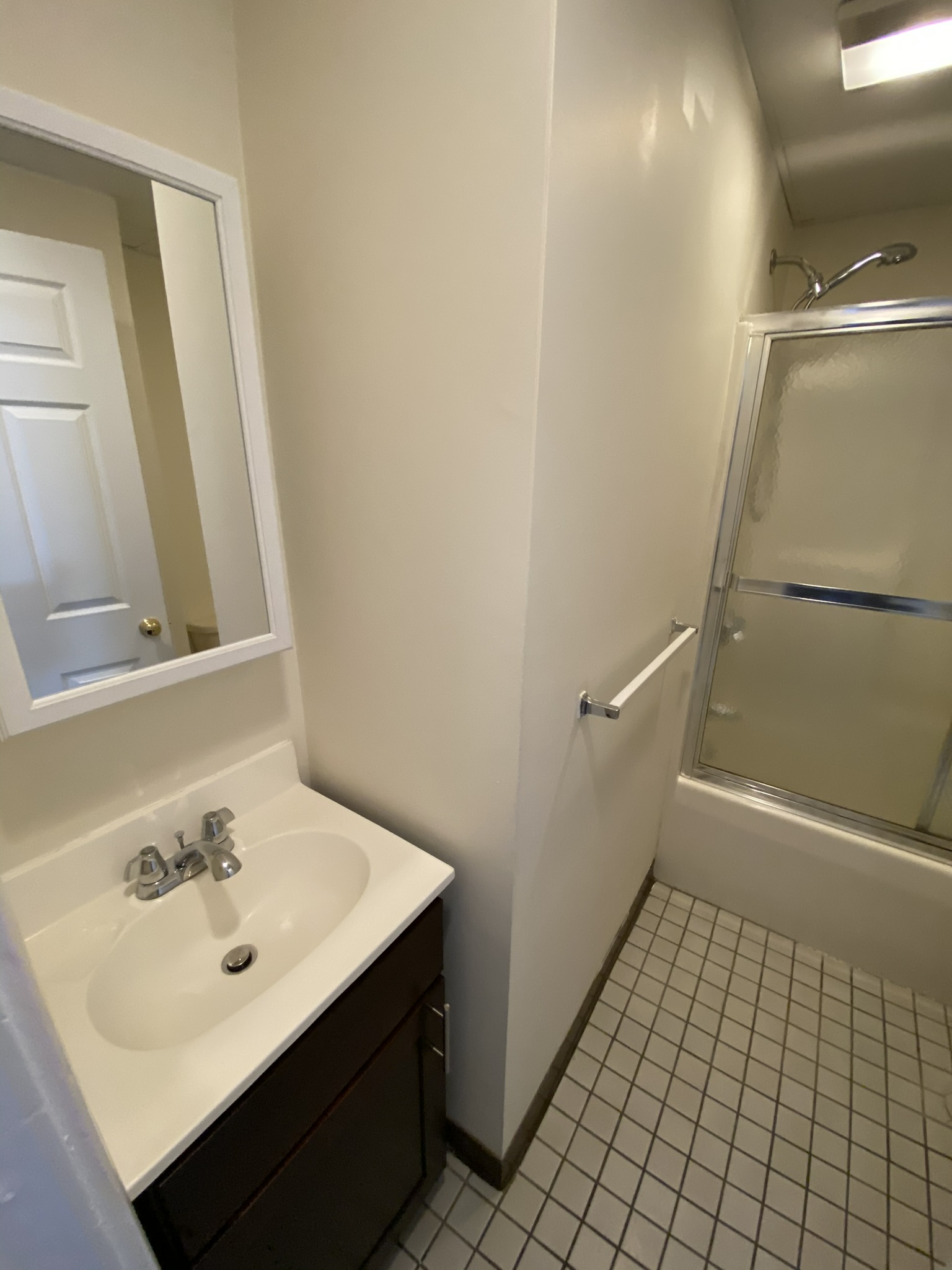 81 Essex St, Chinatown