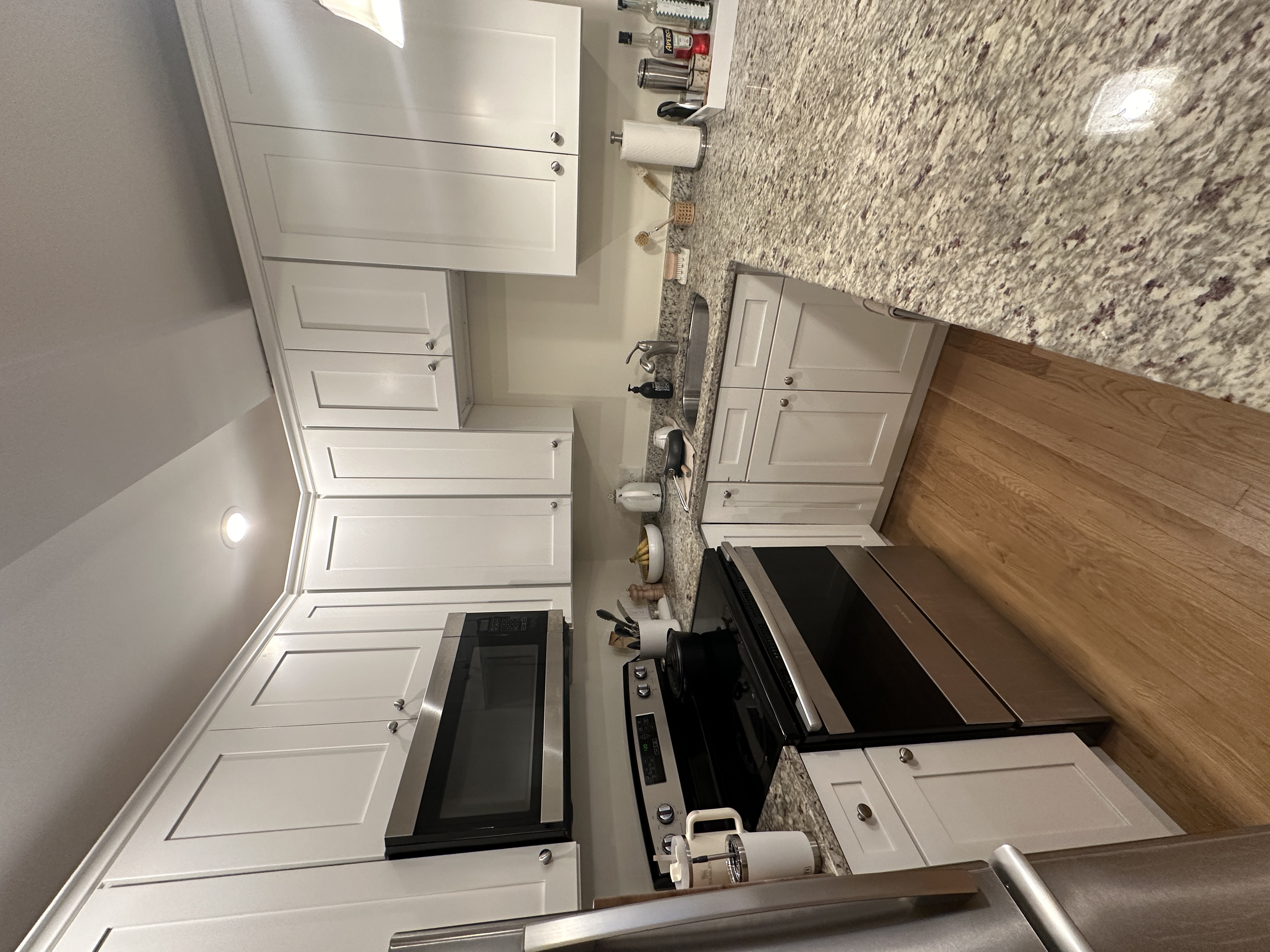 877 Beacon St, Fenway