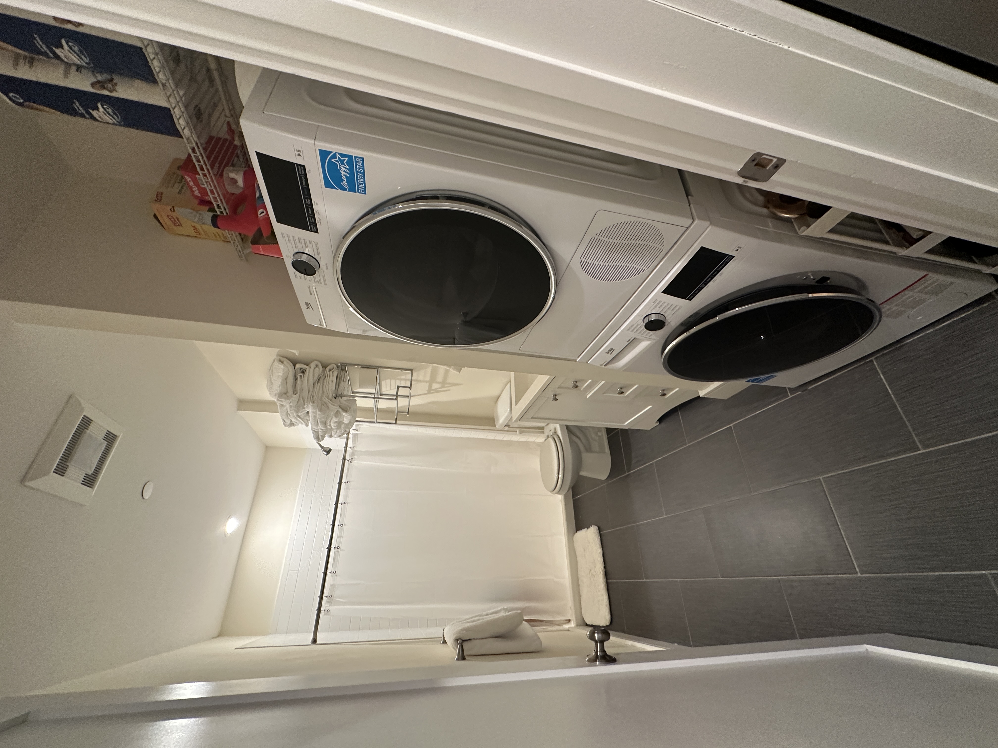 877 Beacon St, Fenway