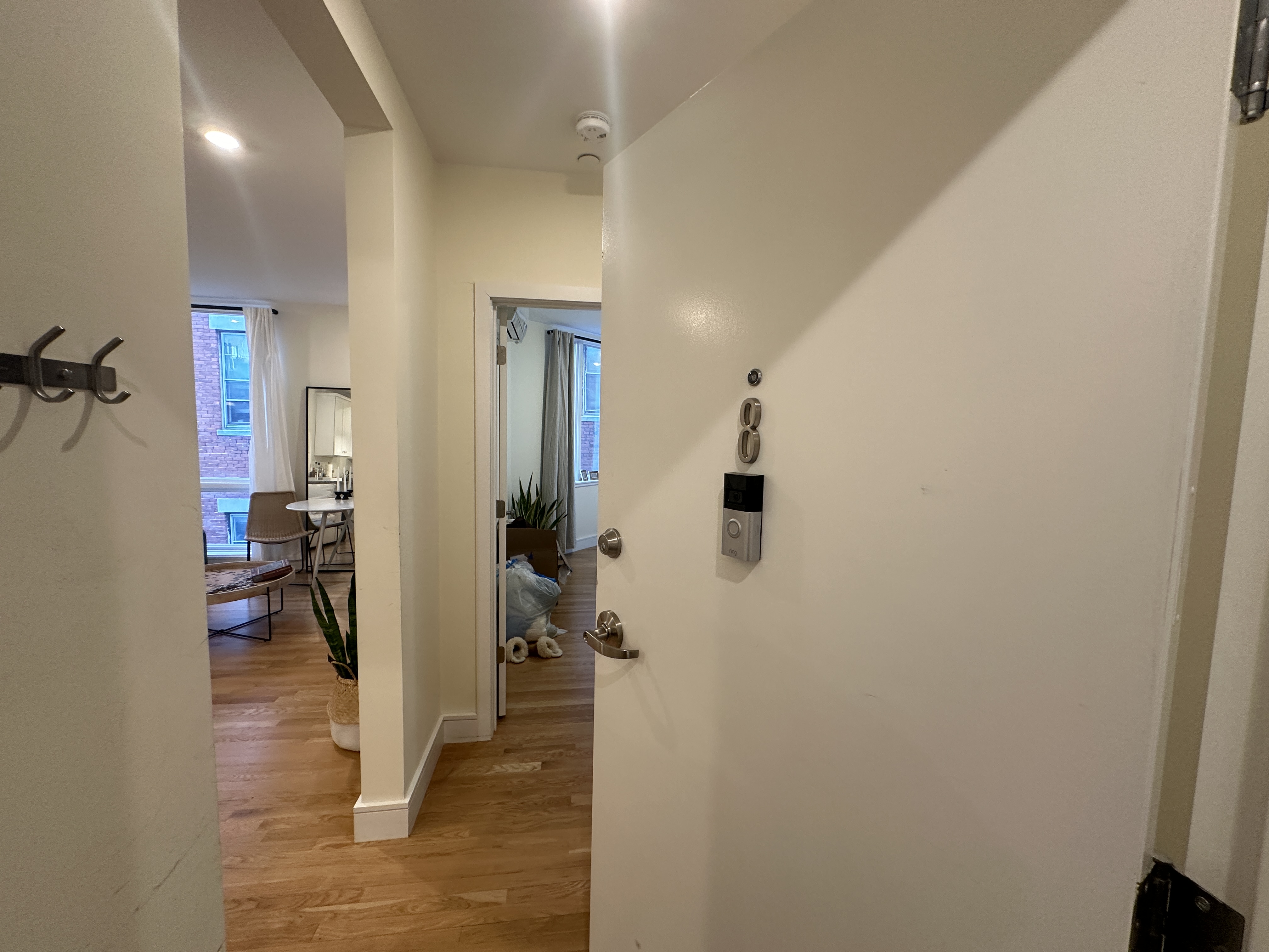 877 Beacon St, Fenway