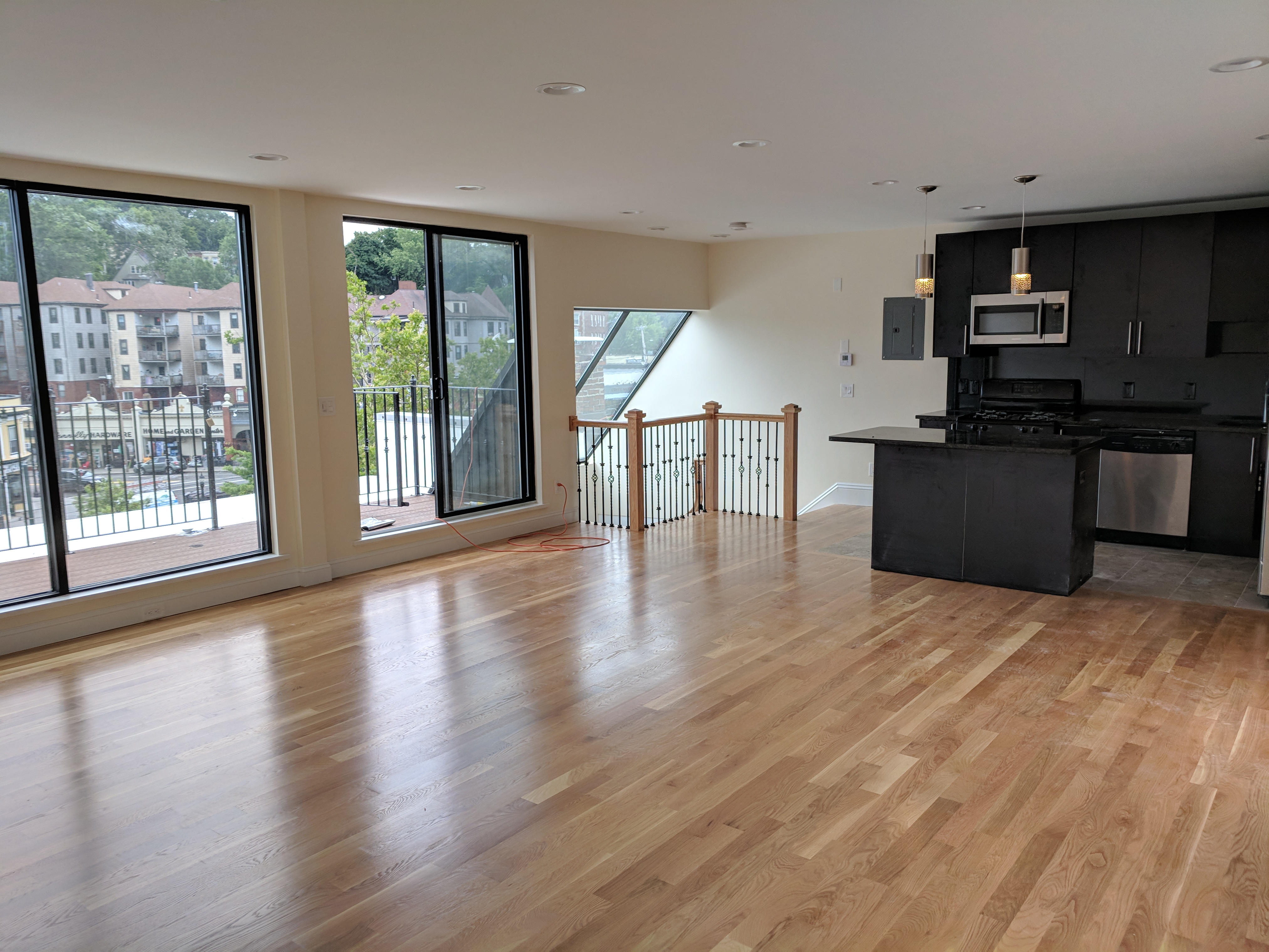 1616 Beacon St, Washington Square