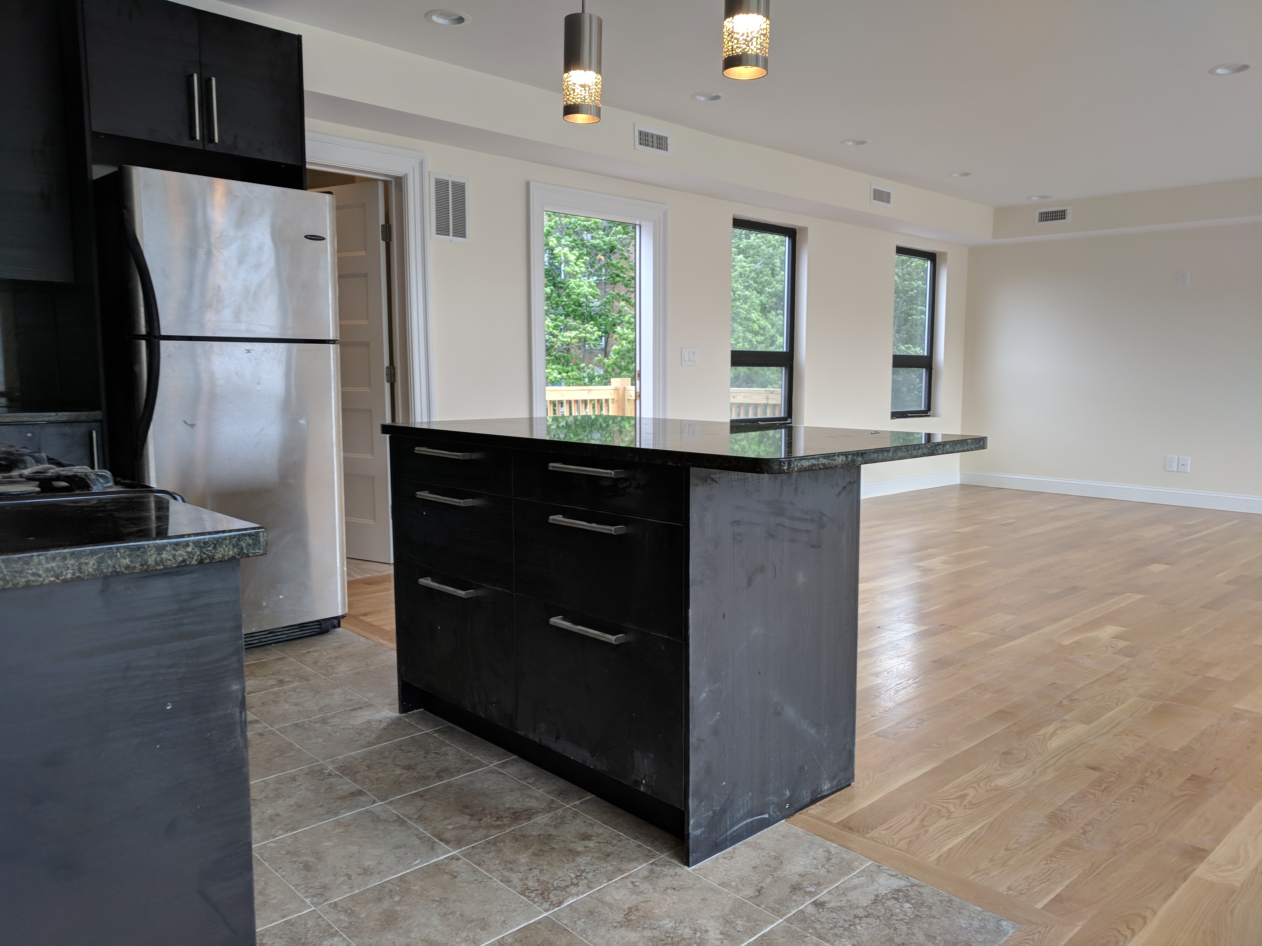 1616 Beacon St, Washington Square