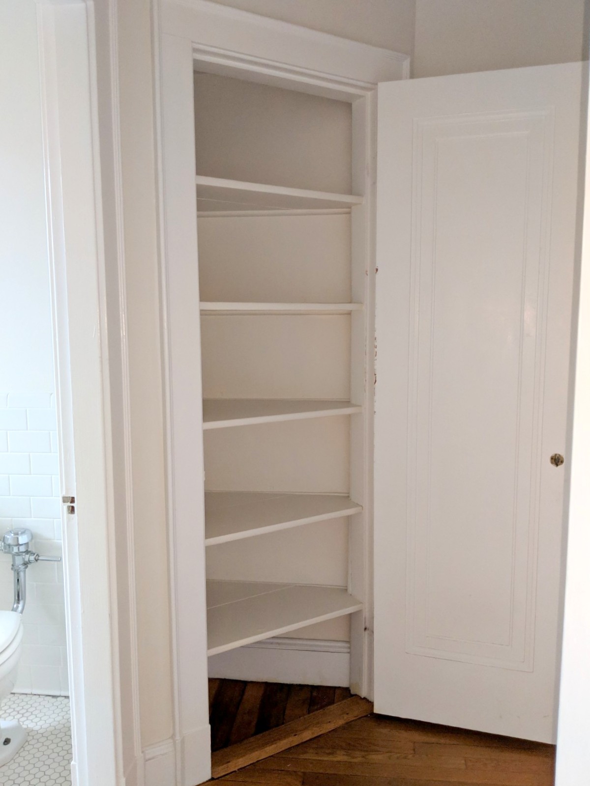 353 Harvard St, Harvard Square