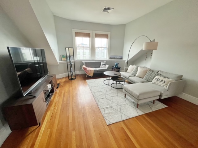 55 Broadway, South Boston