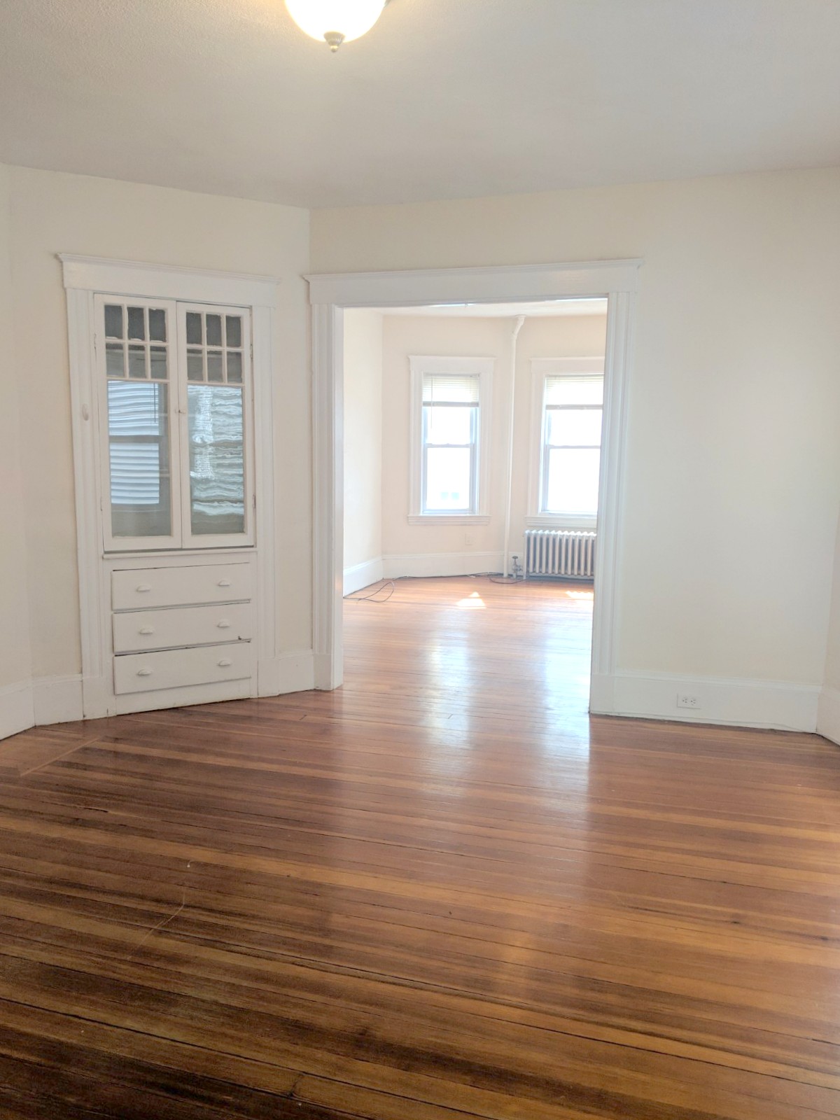 16 Hale Ave, Medford