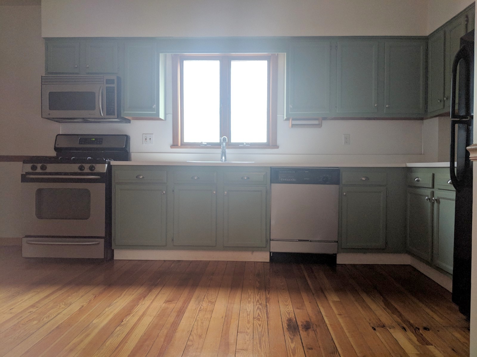 16 Hale Ave, Medford