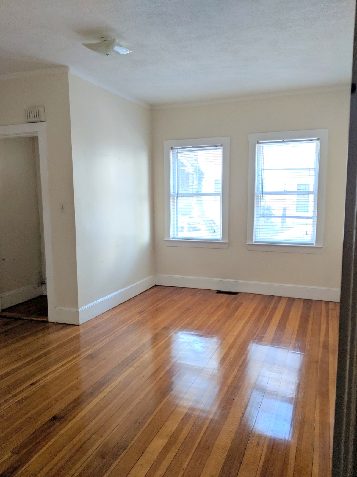 25 Knapp St, Union Square