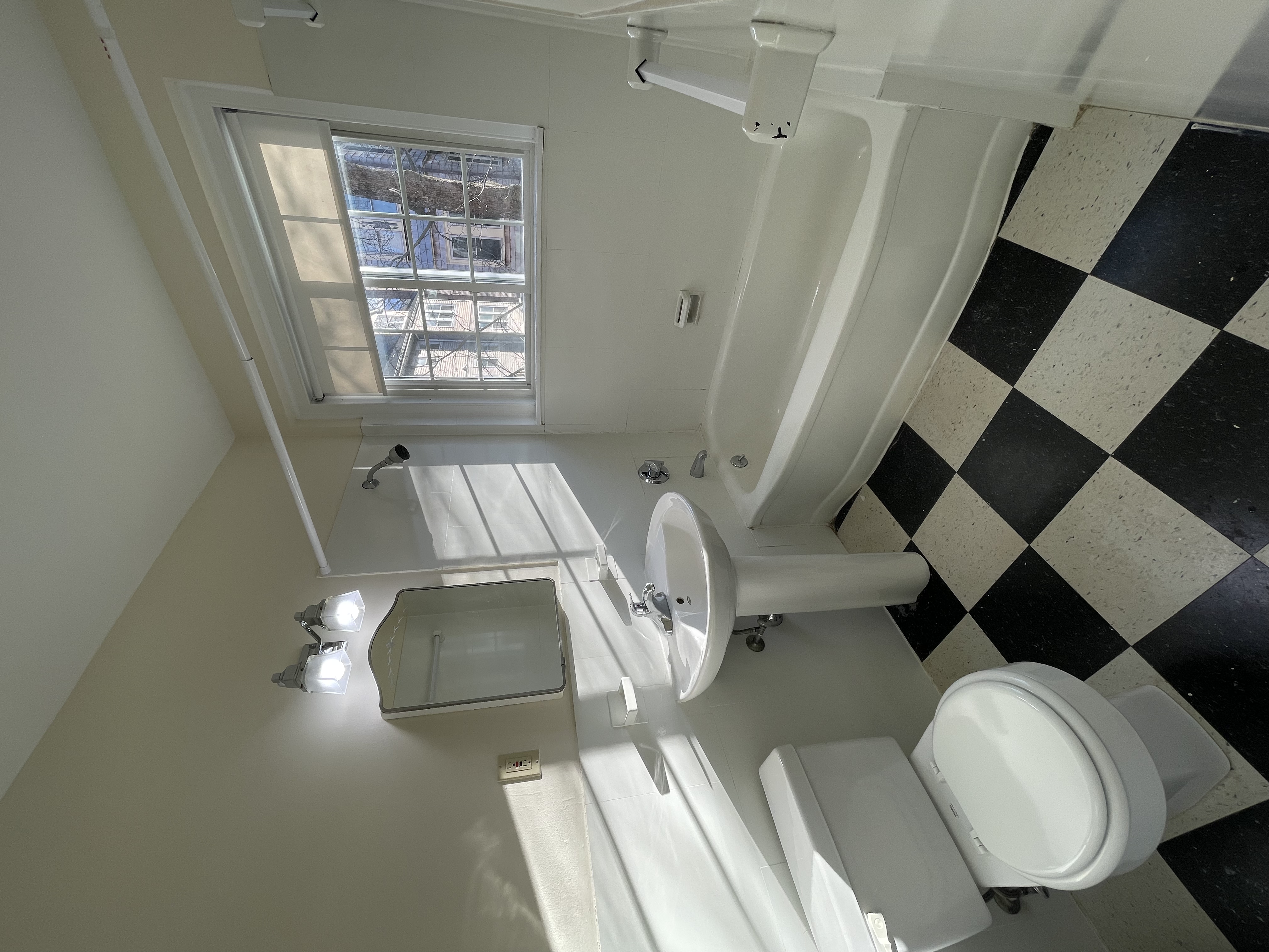 550 Belmont St, Watertown Square