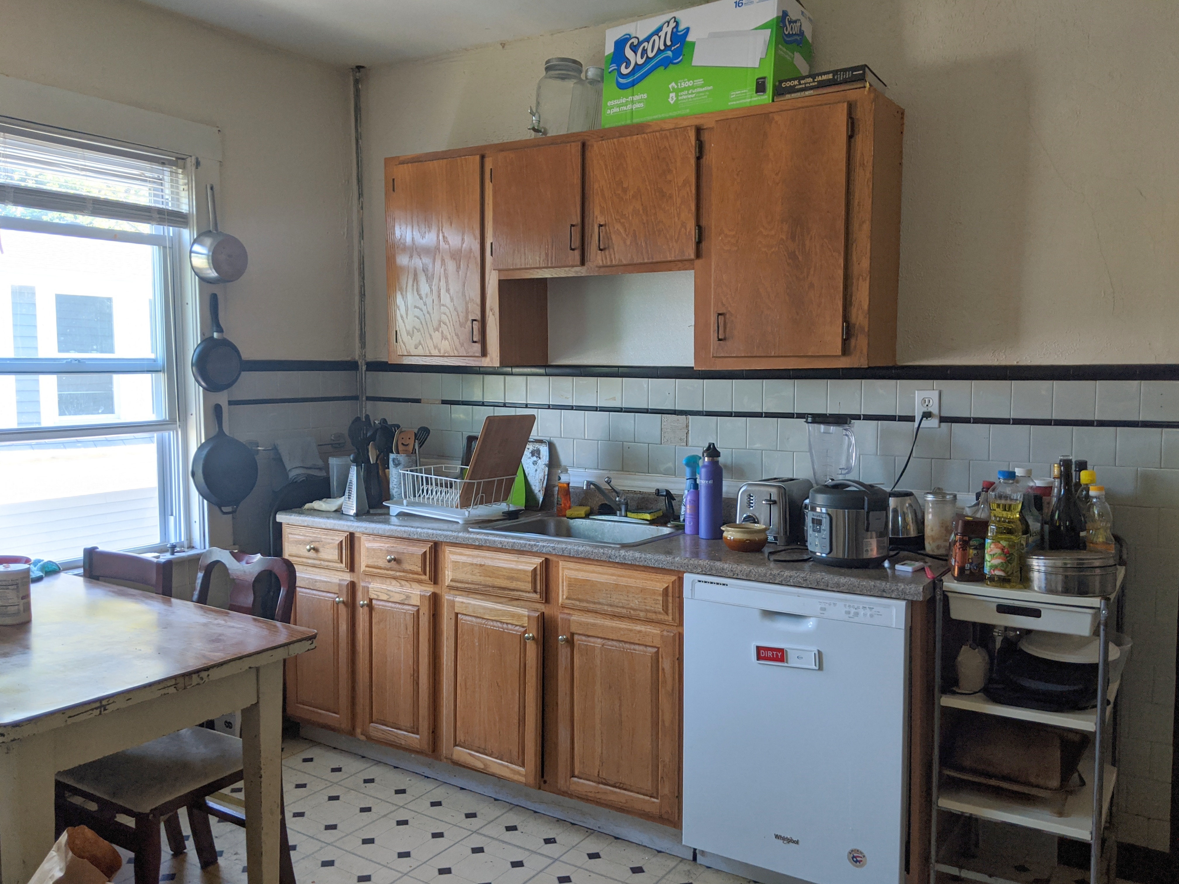 64 Linden Ave, Porter Square