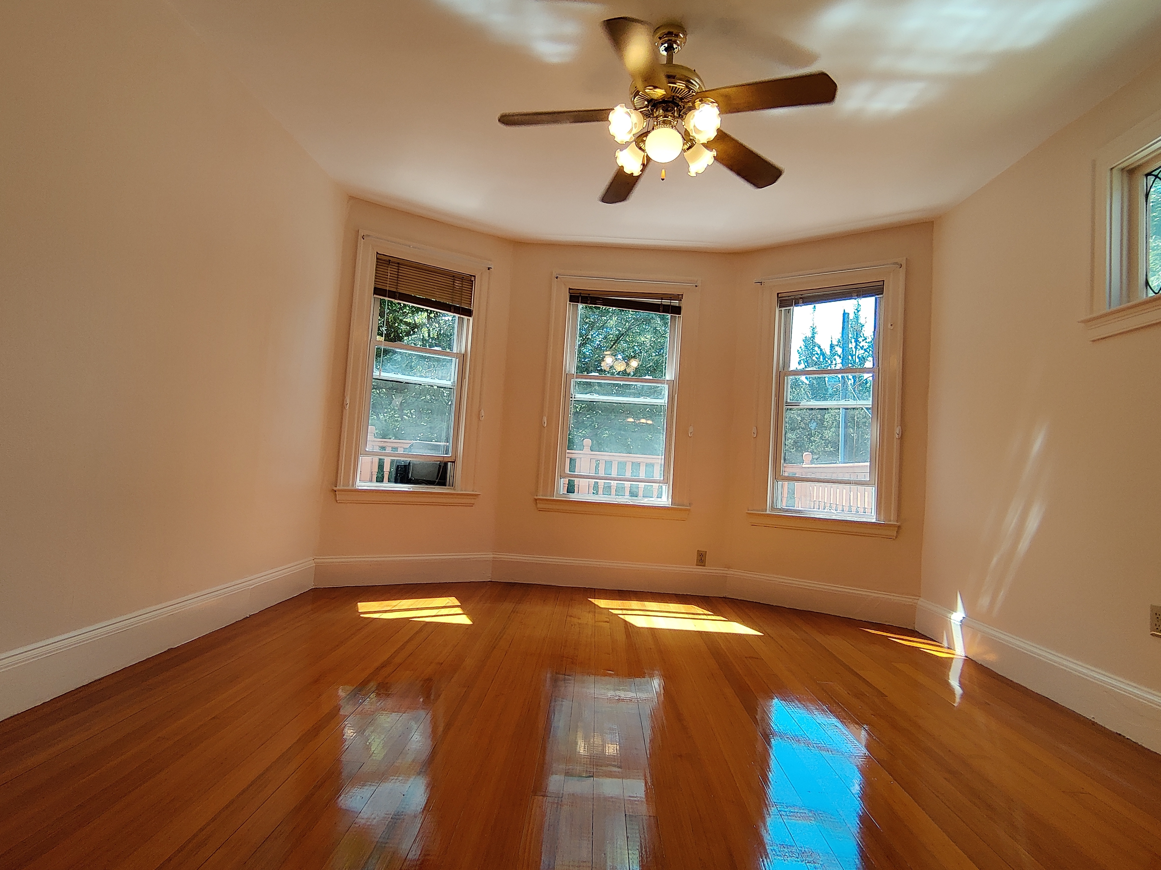 61 Kenwood St, Coolidge Corner