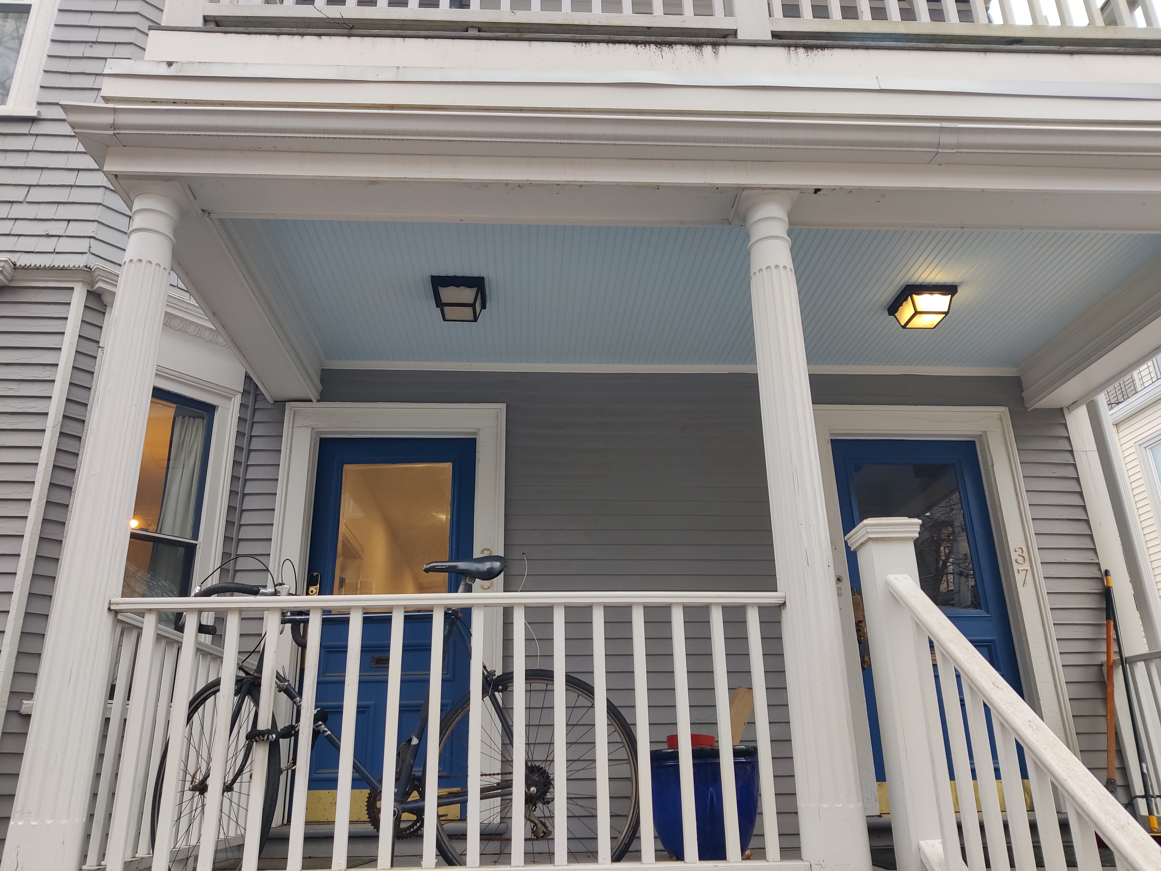 35 Highland Ave, Mid-Cambridge