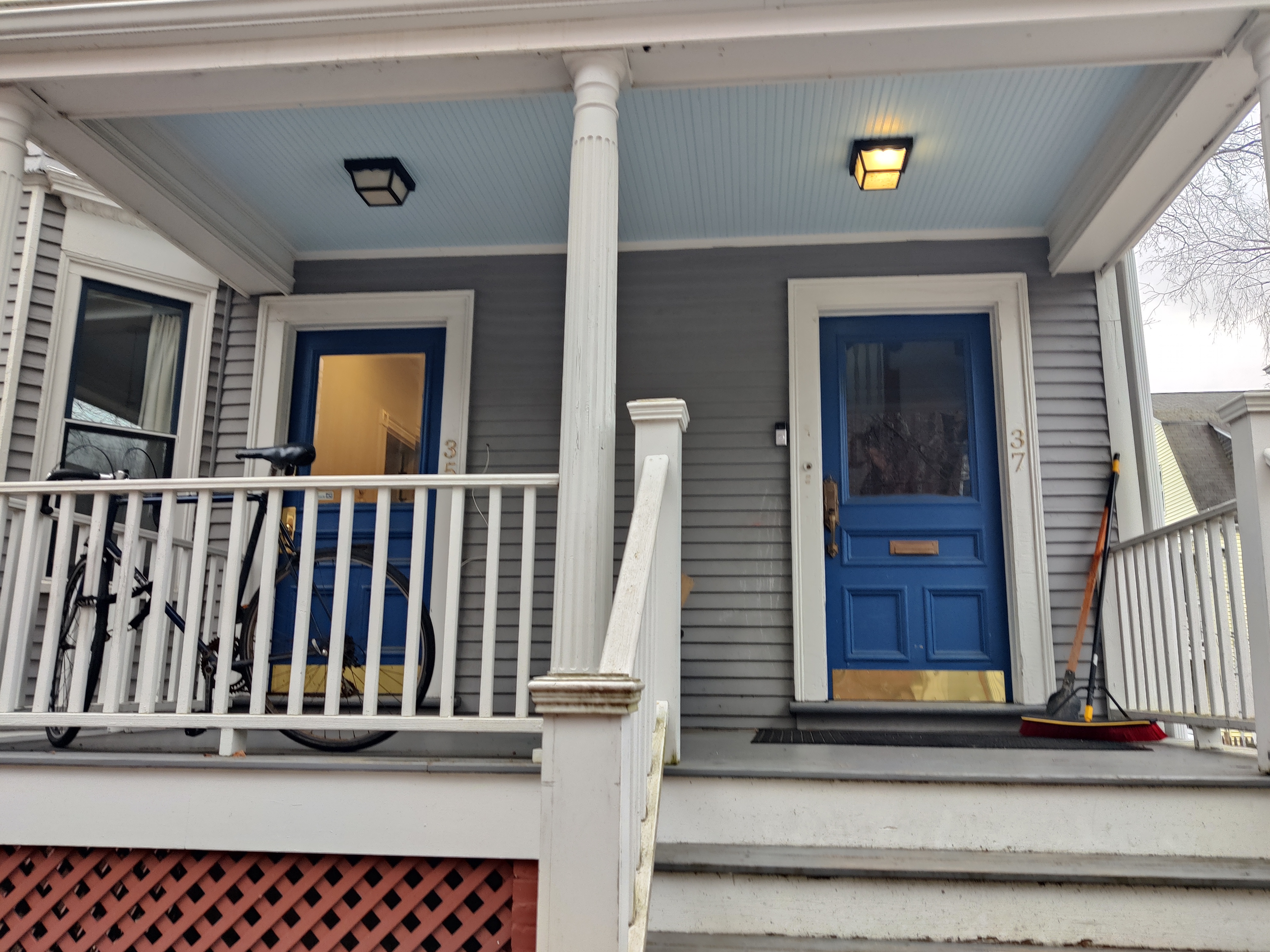 35 Highland Ave, Mid-Cambridge