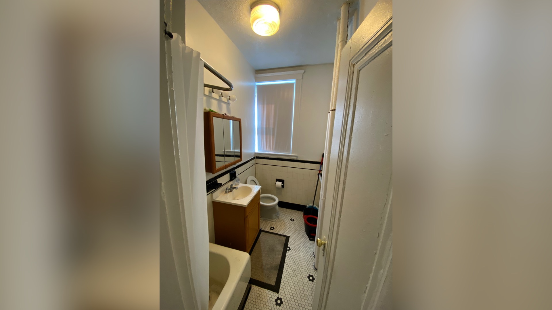 1820 Commonwealth Ave, Brighton