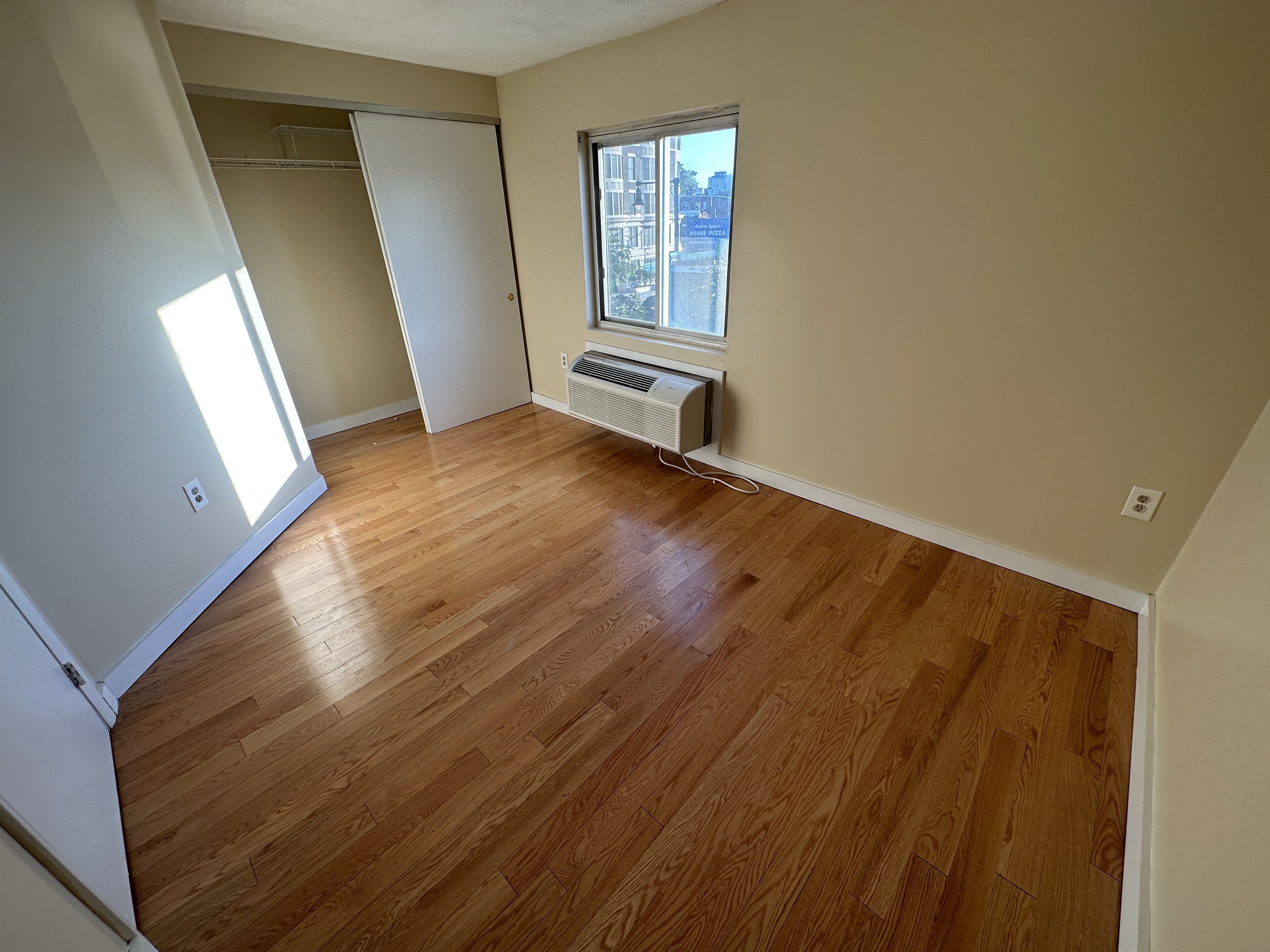 385 Dorchester St, South Boston