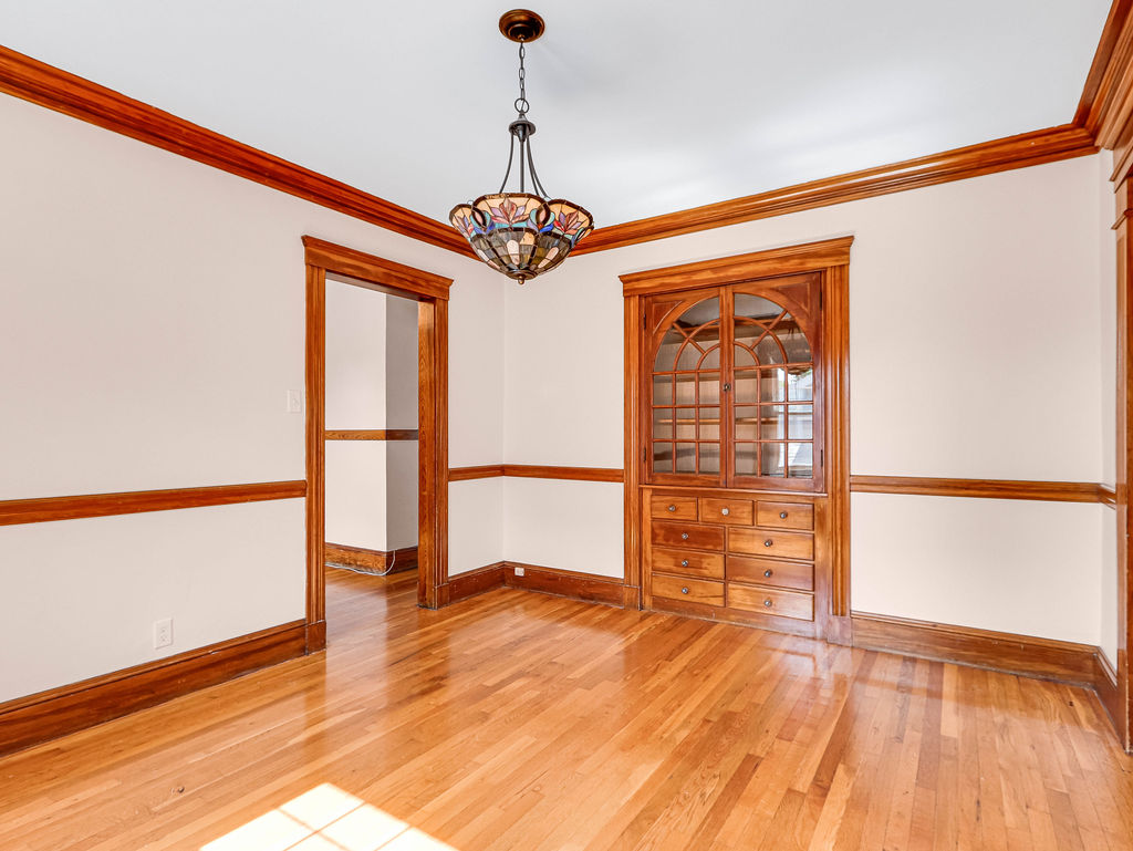 20 Zeller St, Roslindale