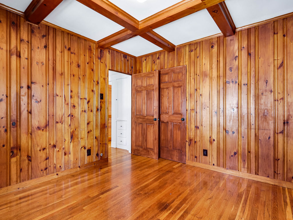 20 Zeller St, Roslindale