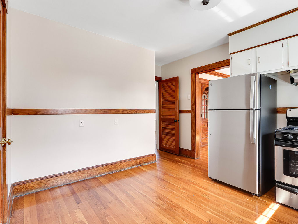 20 Zeller St, Roslindale