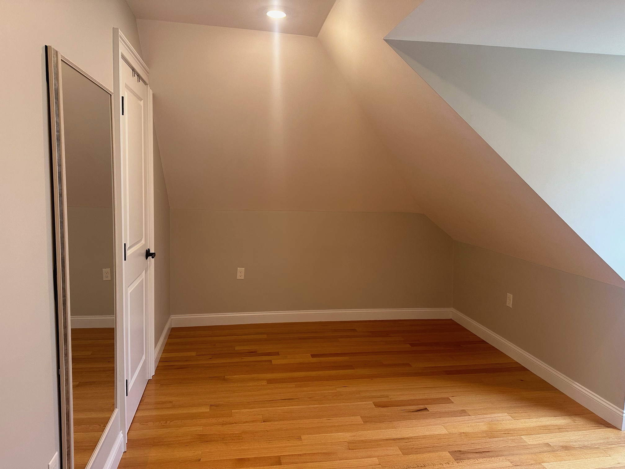 25 Chilcott Pl, Jamaica Plain