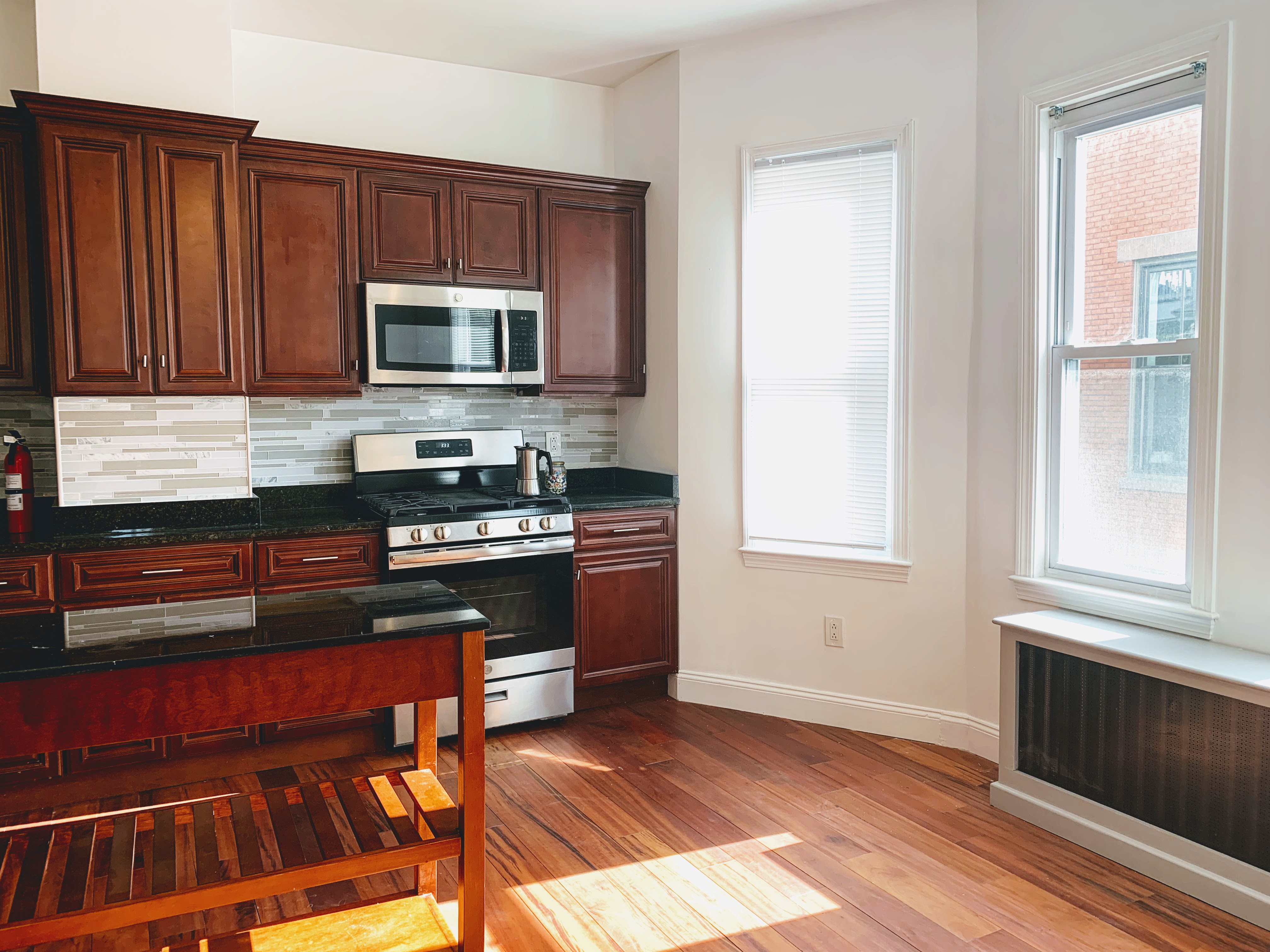 196 Amory St, Jamaica Plain