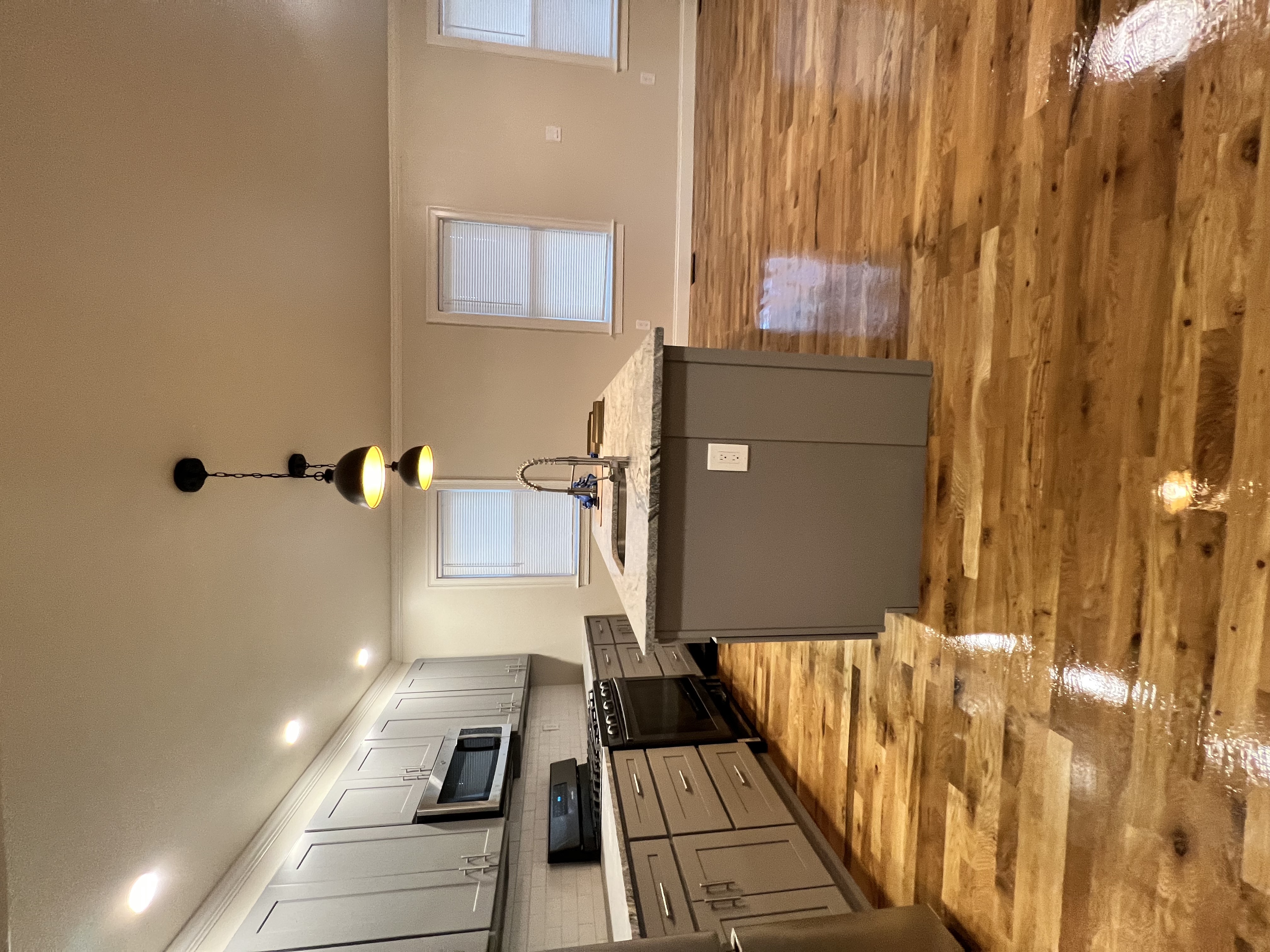 62 Golden Ave, Medford