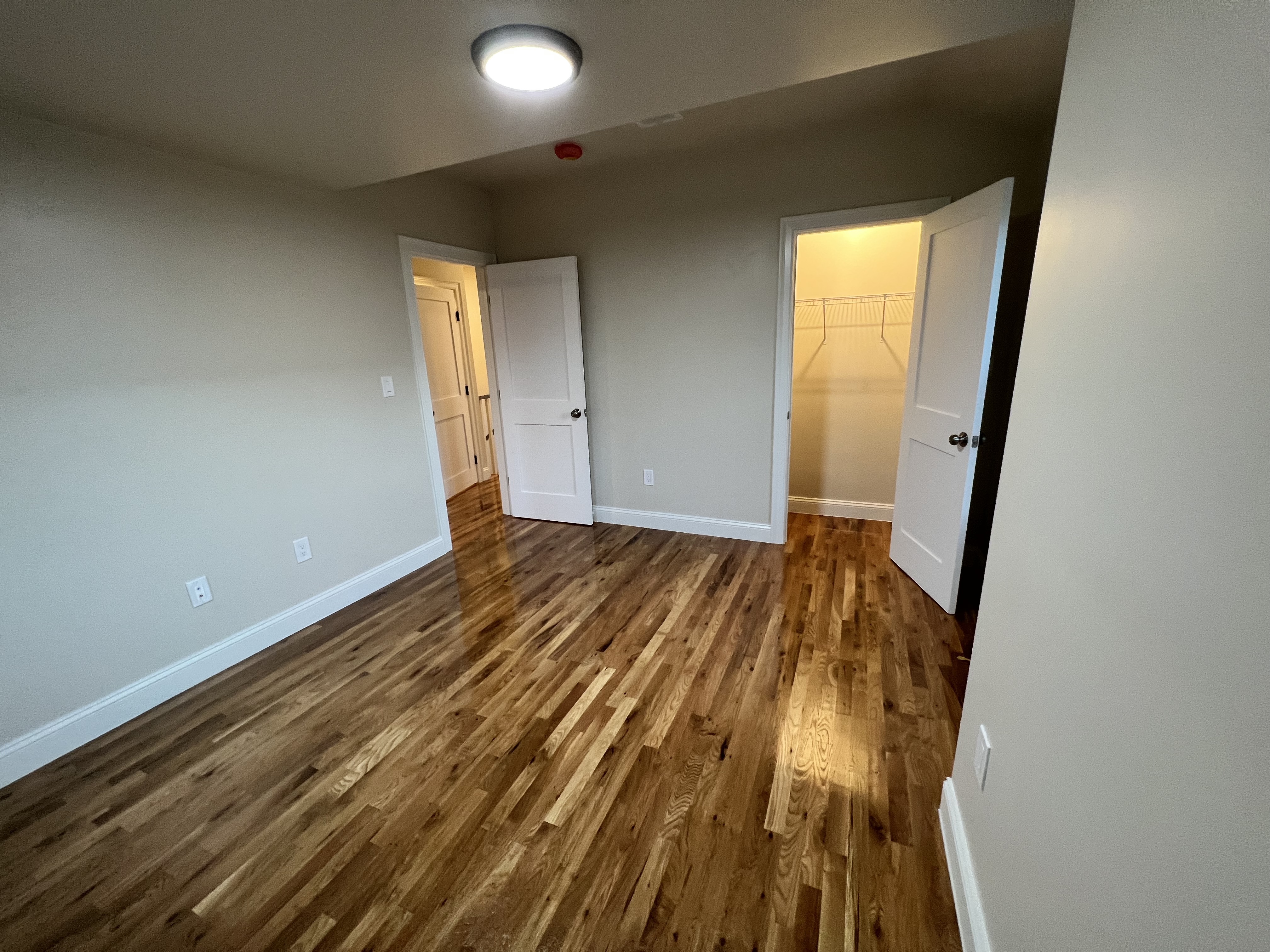 62 Golden Ave, Medford