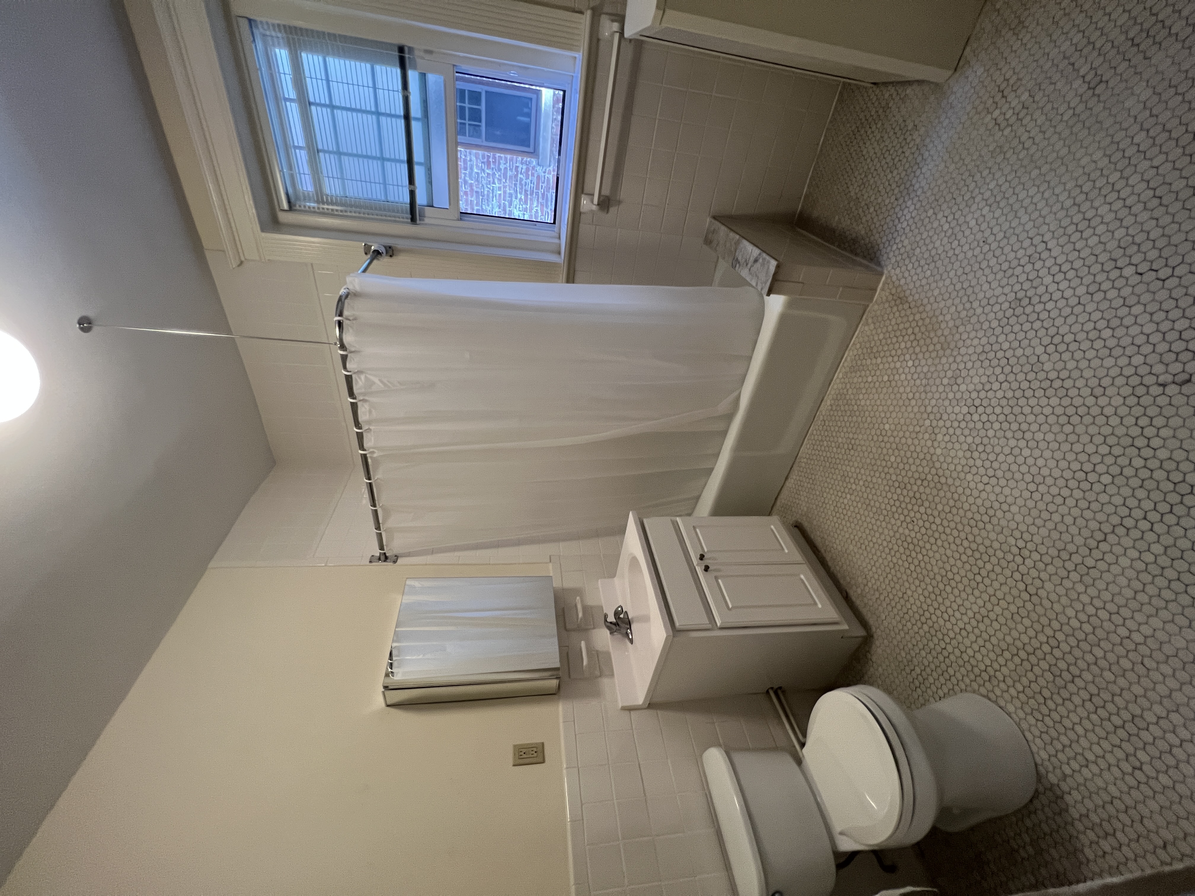 75 Longwood Ave, Longwood