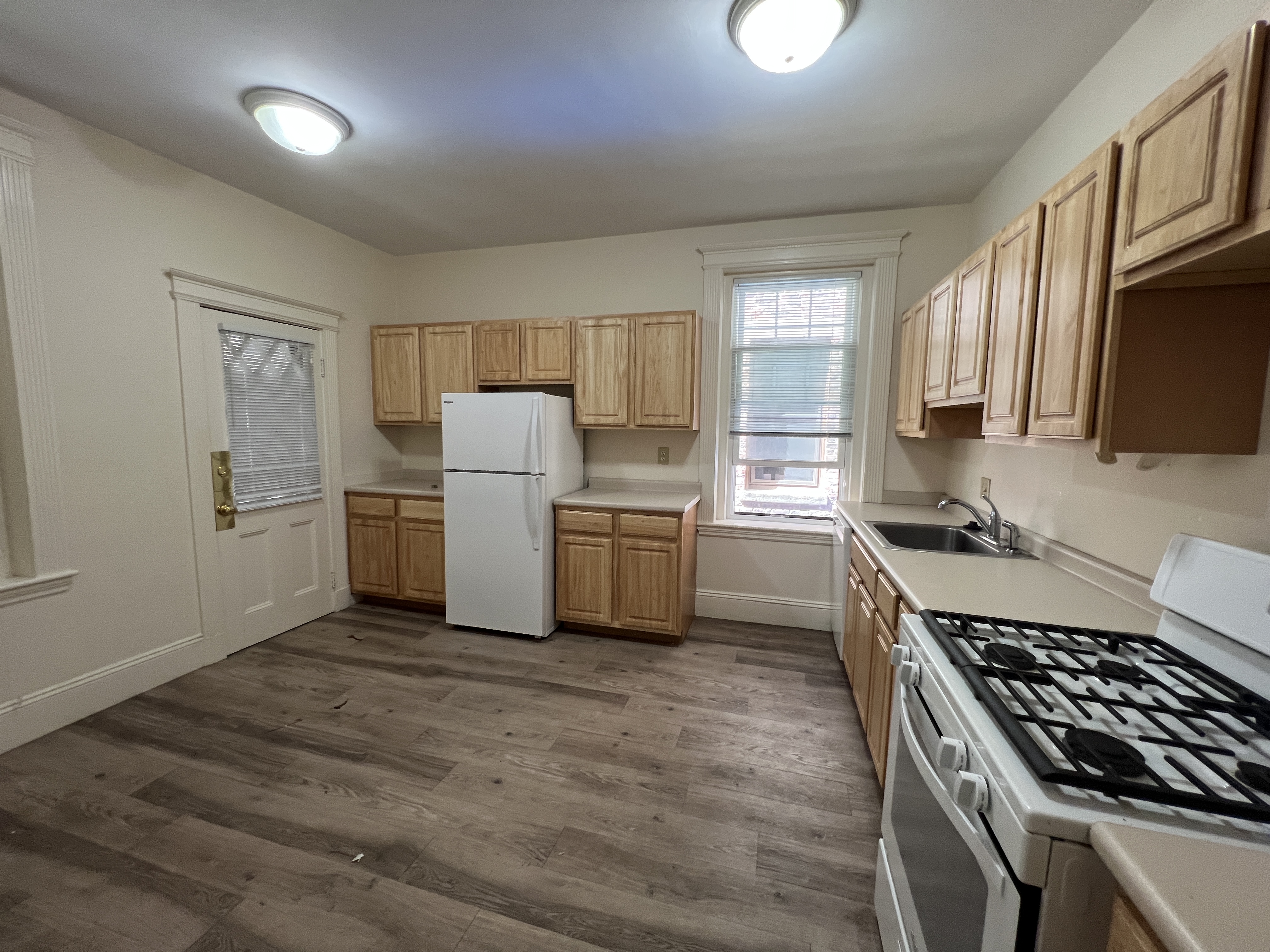 75 Longwood Ave, Longwood