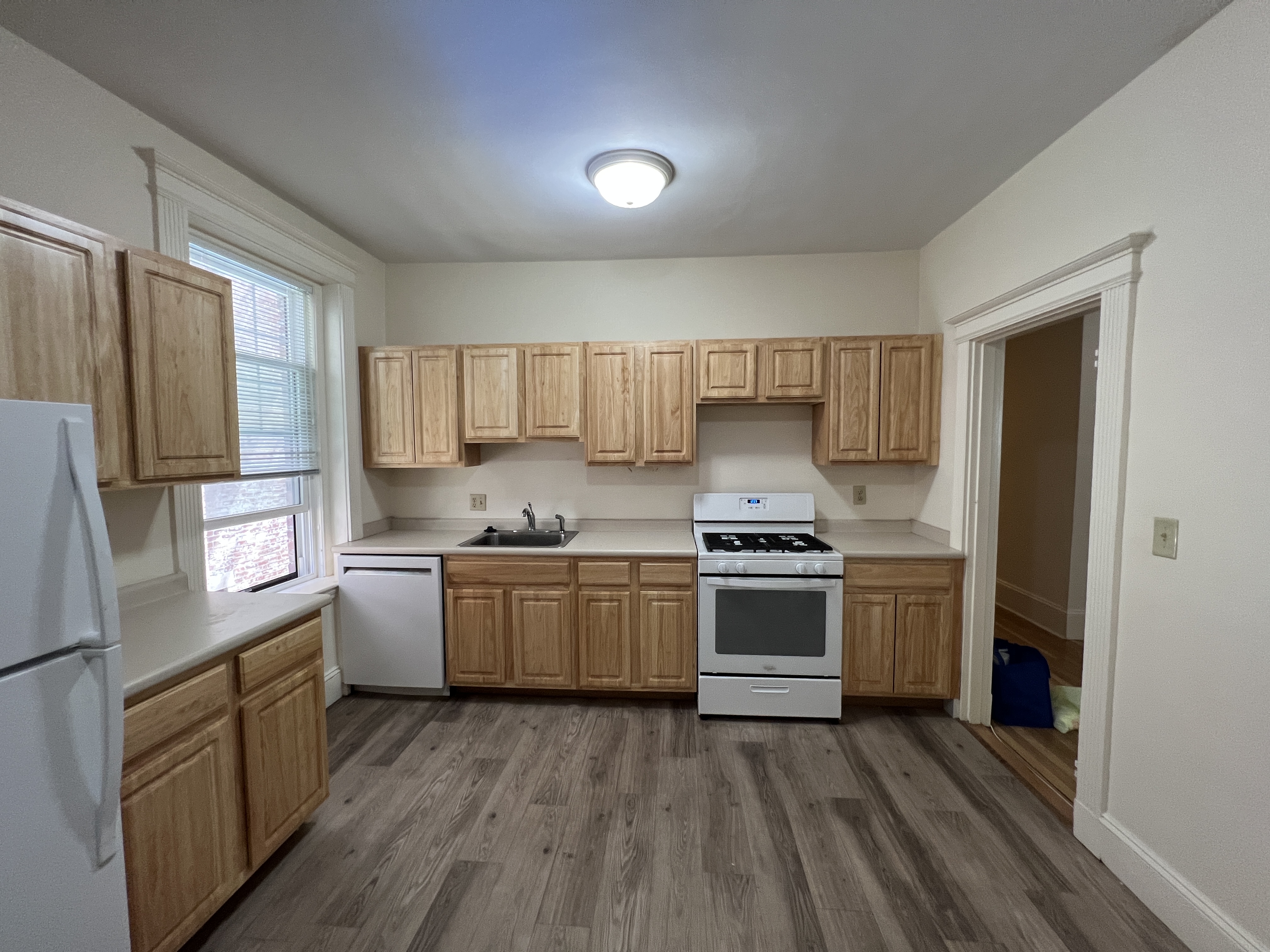 75 Longwood Ave, Longwood