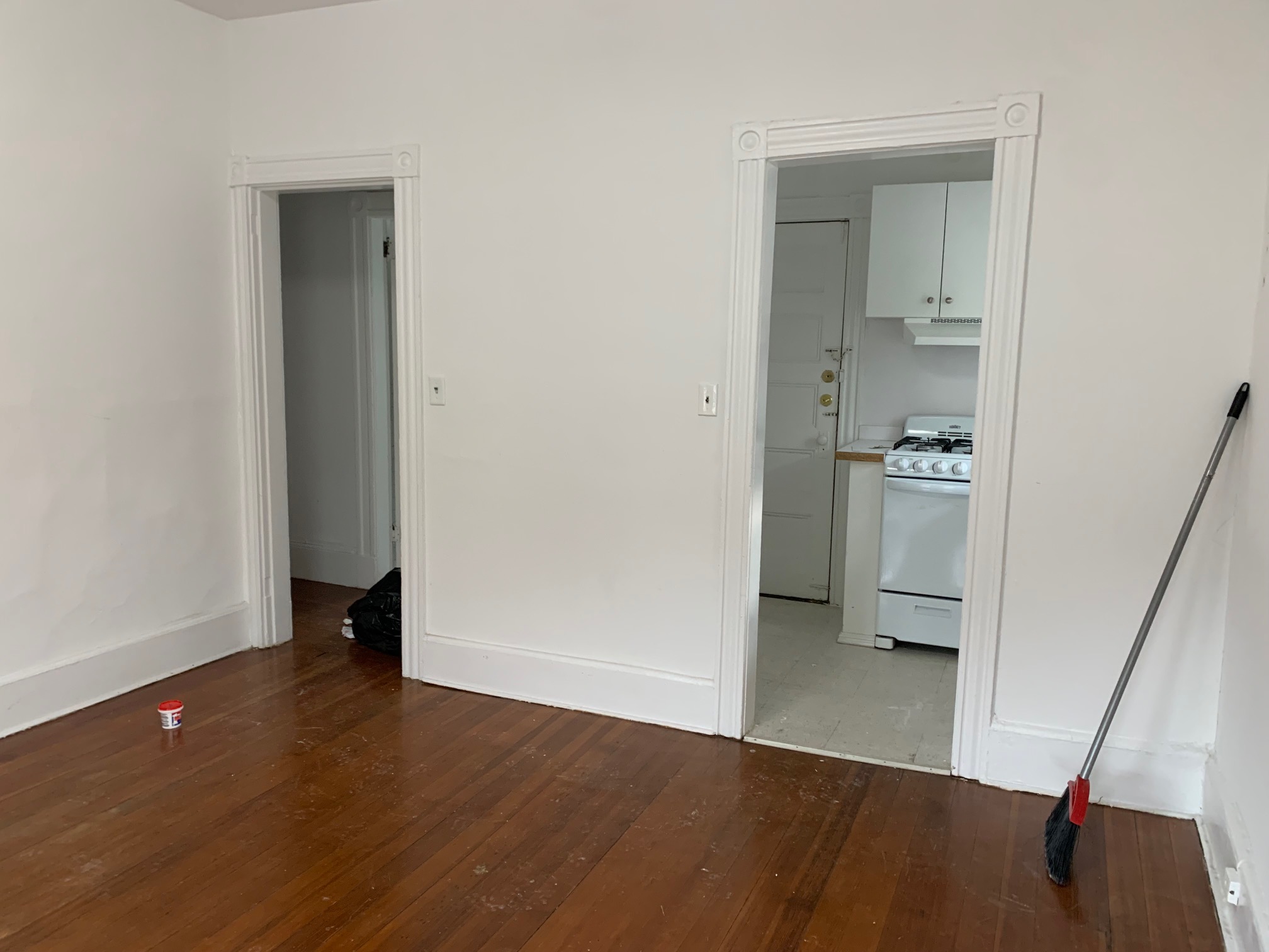 146 Oxford St, Ward Two