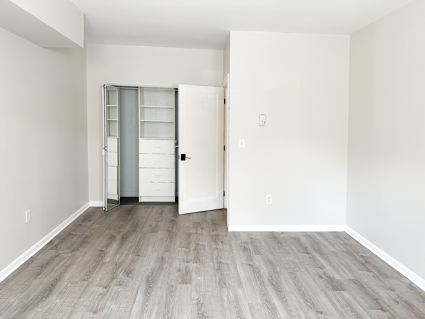 49 Fort Ave, Roxbury