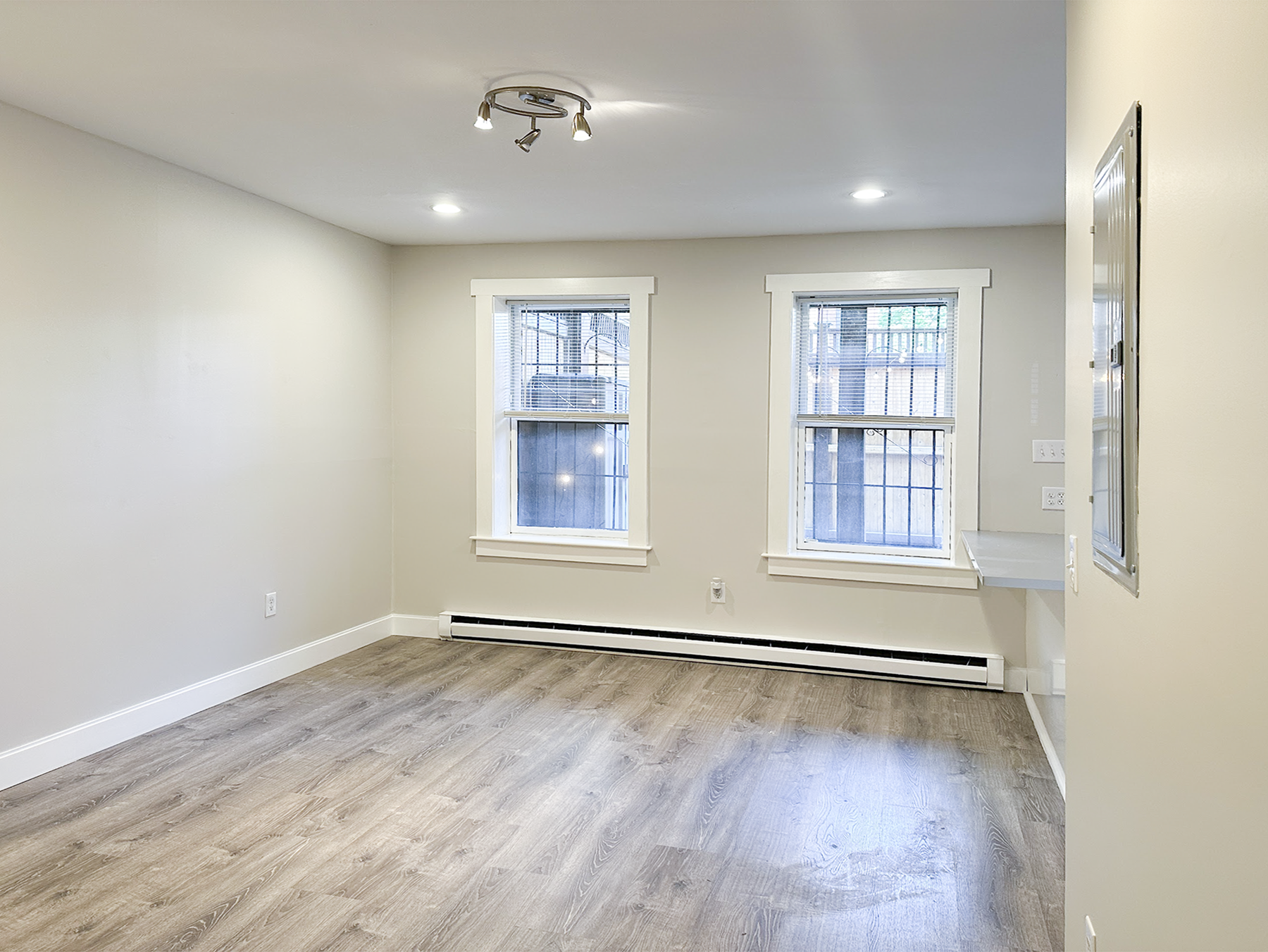 49 Fort Ave, Roxbury