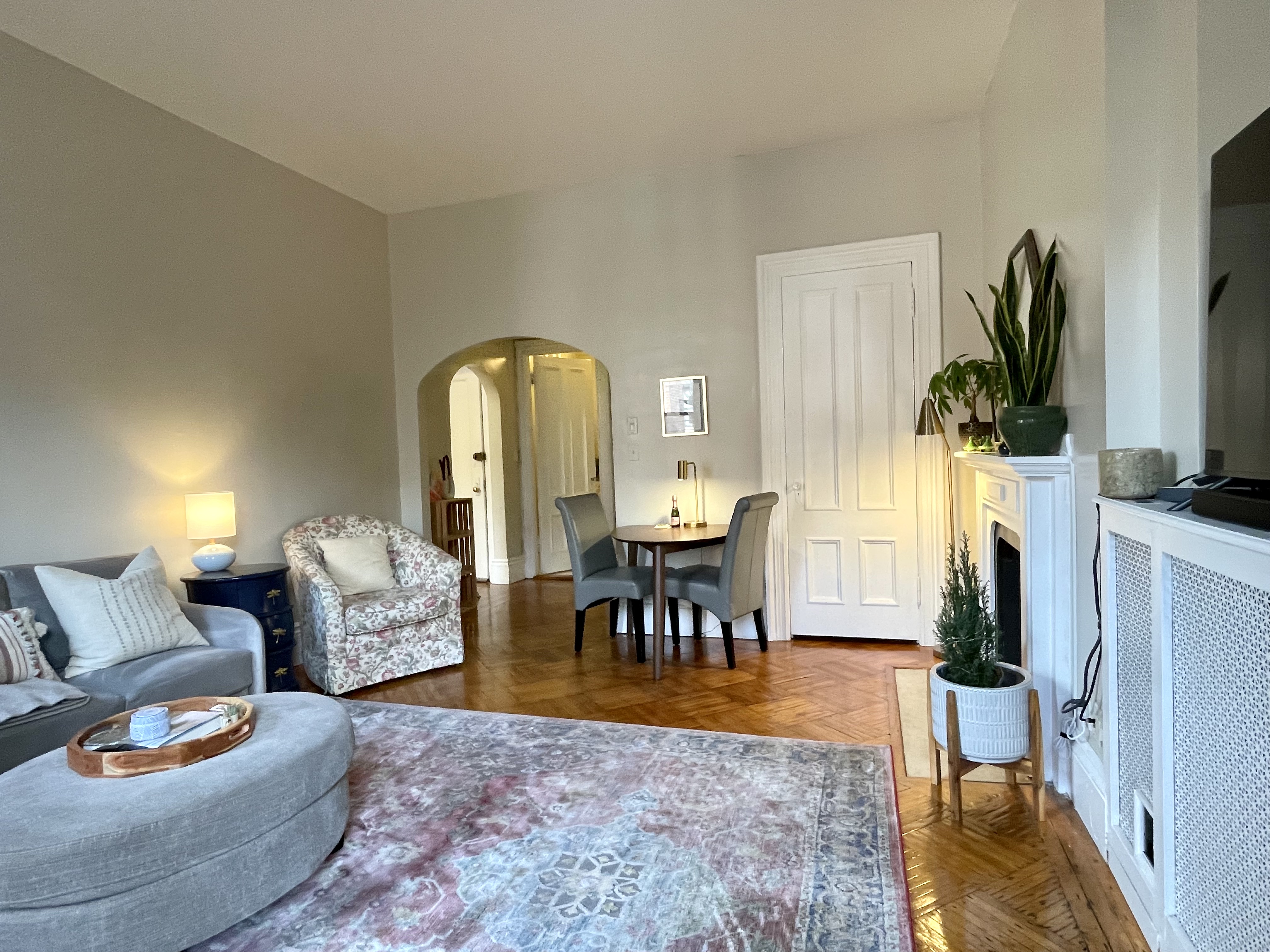 131 Newbury St, Back Bay