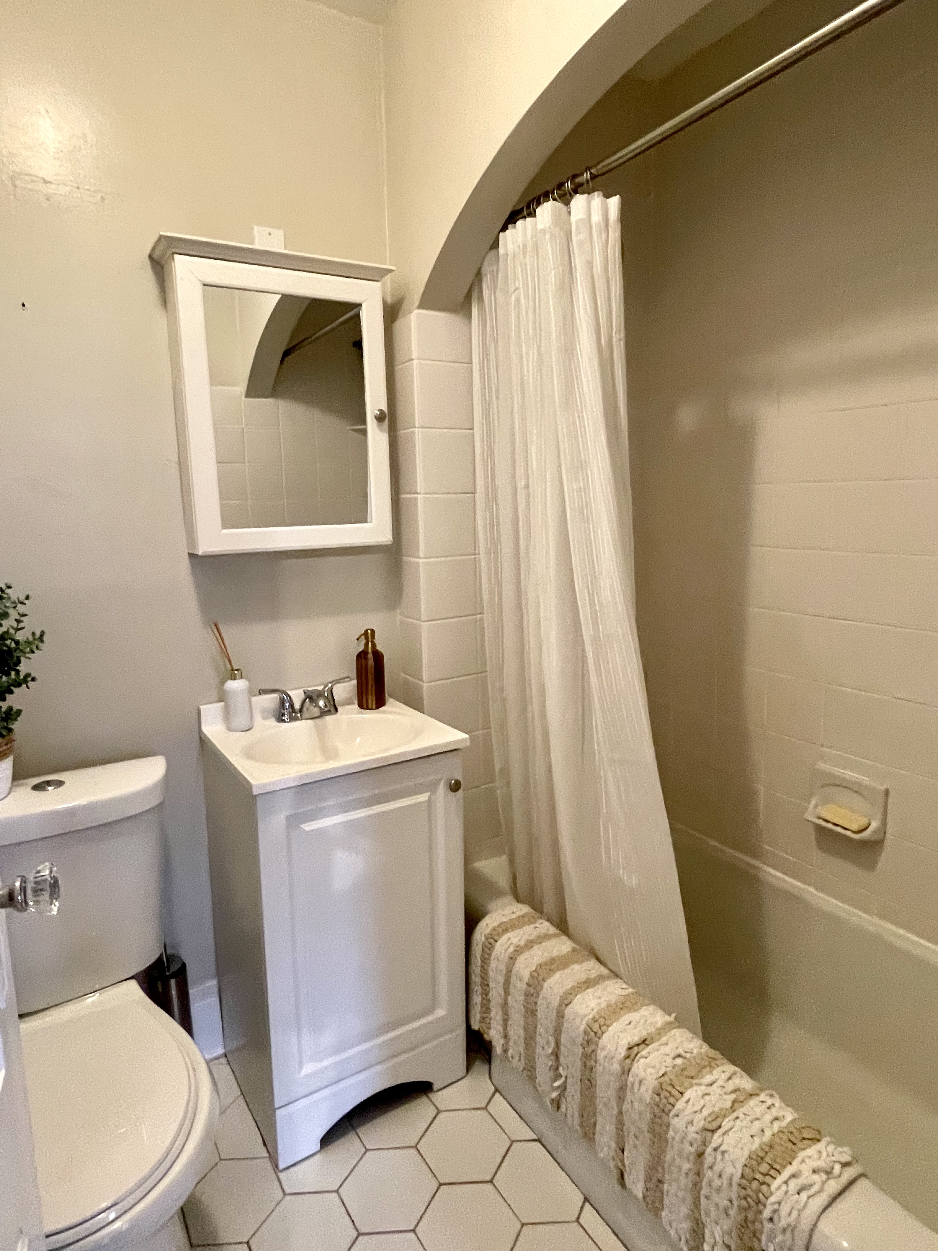 131 Newbury St, Back Bay