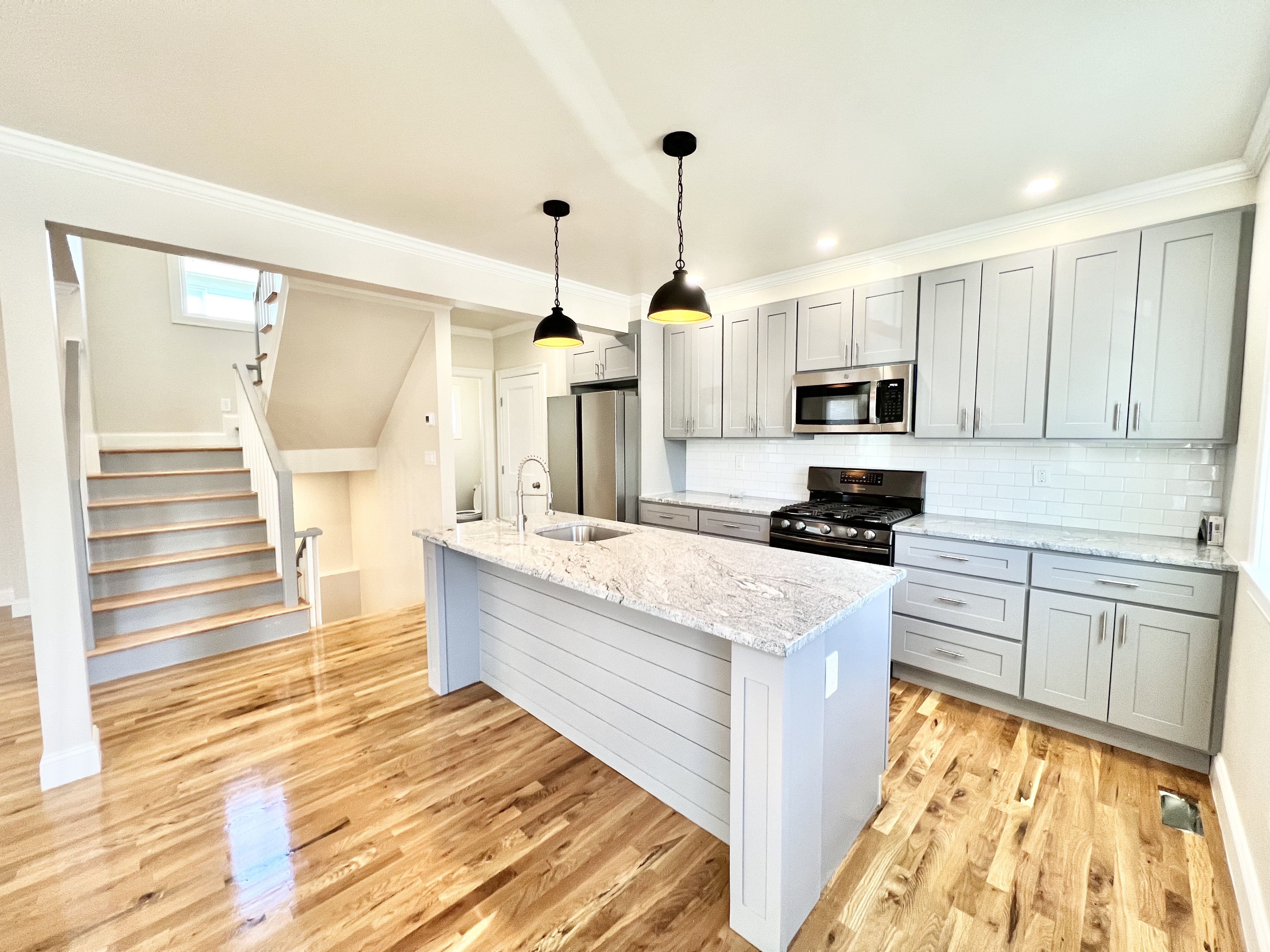 96 Willis Ave, Medford