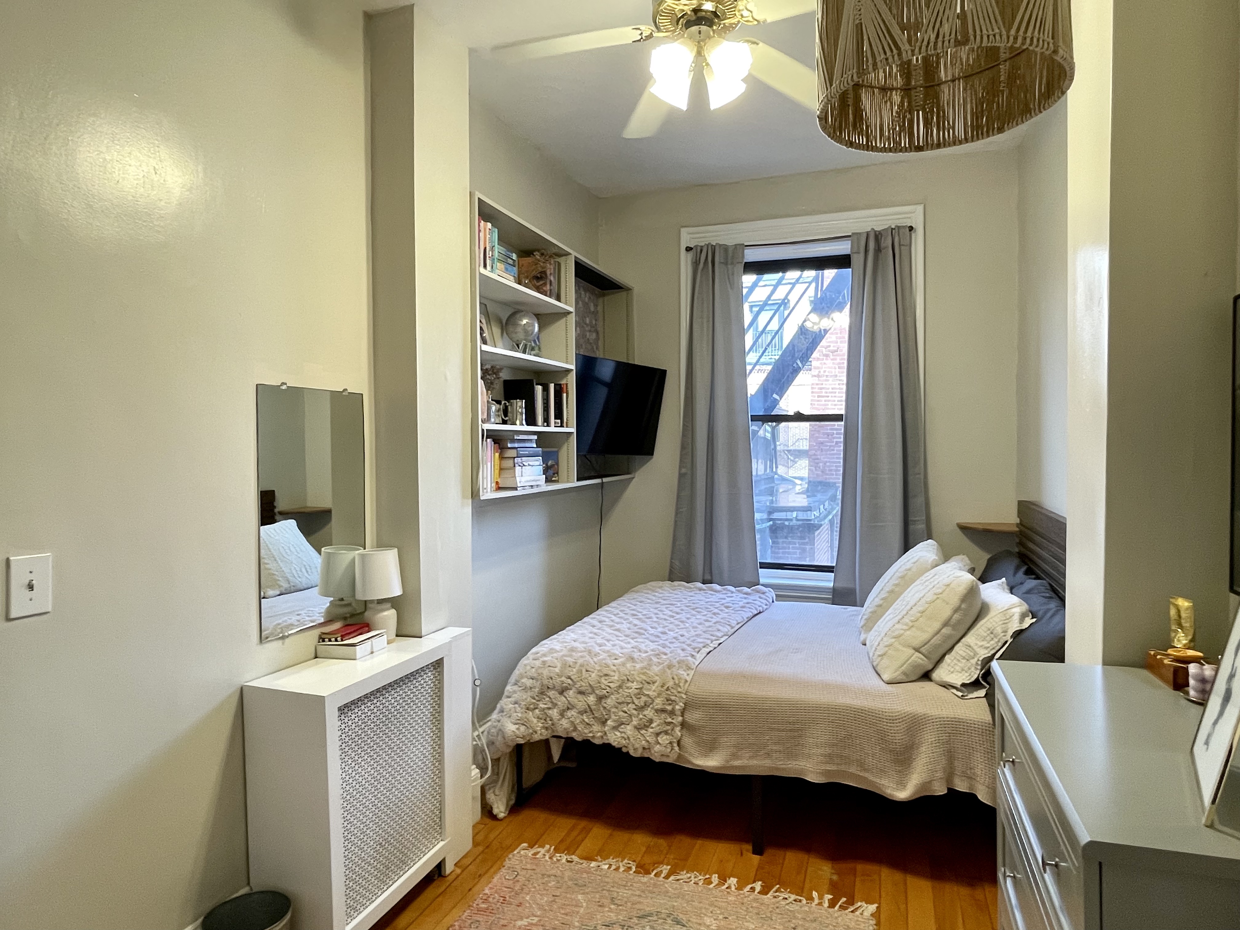 131 Newbury St, Back Bay