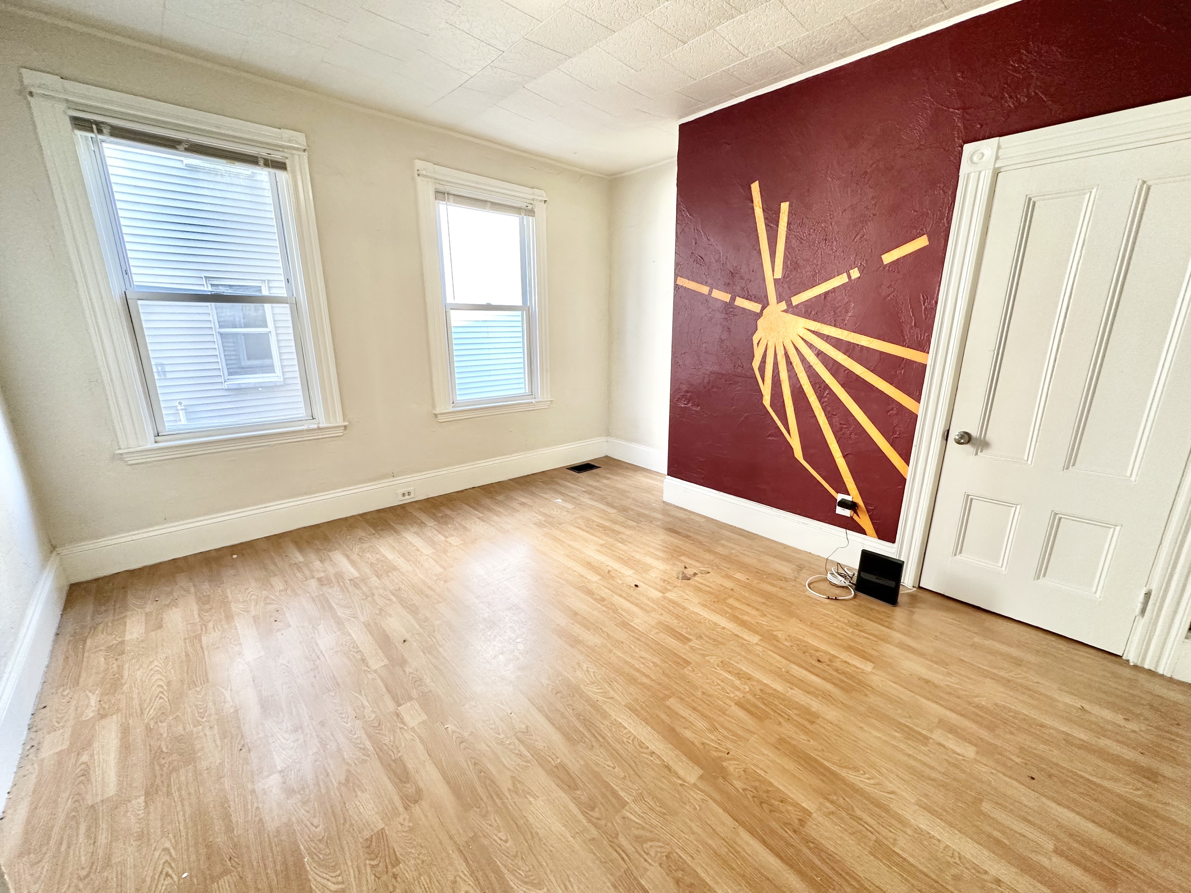 16 Webster Ave, East Somerville