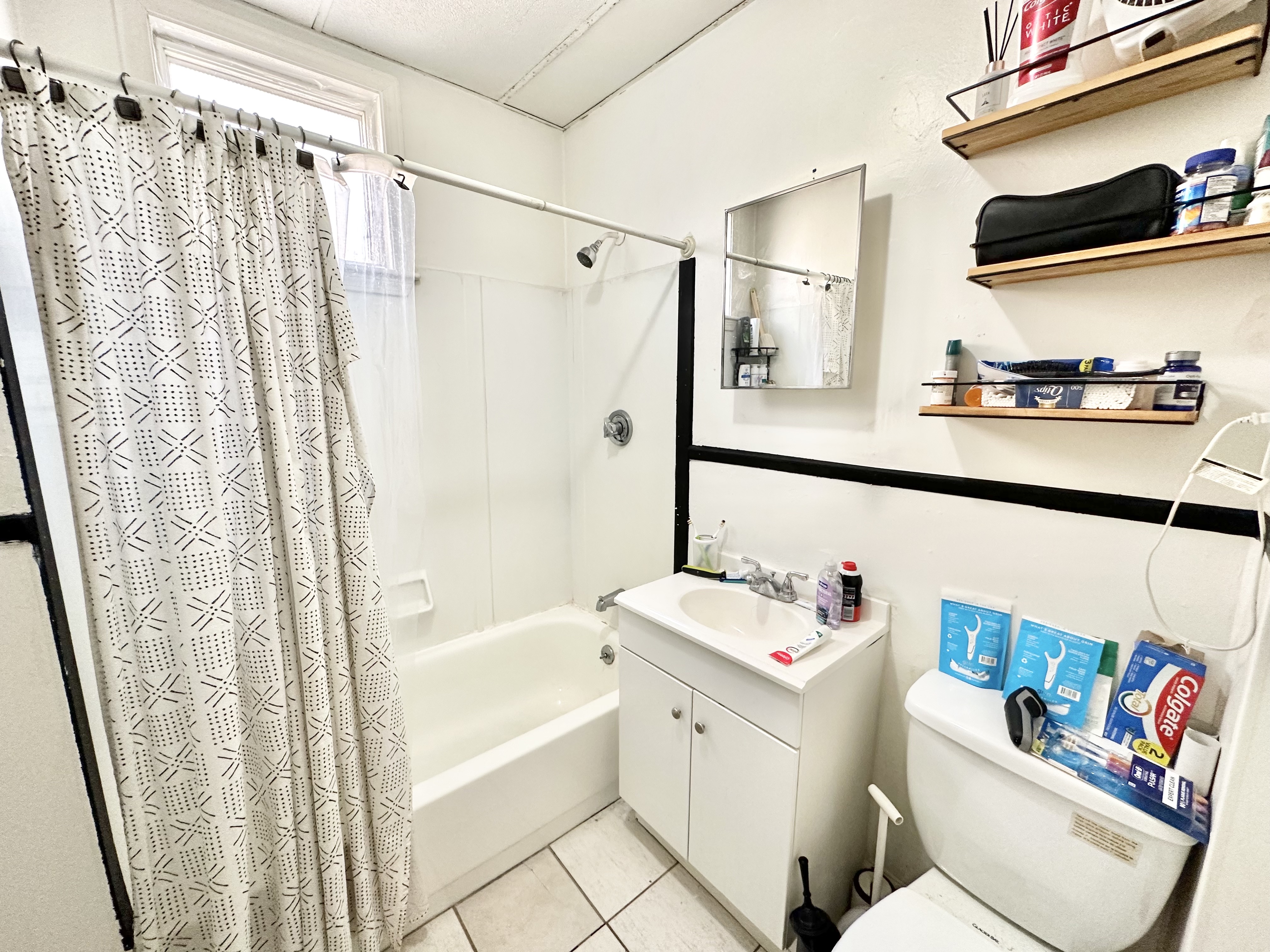 16 Webster Ave, East Somerville